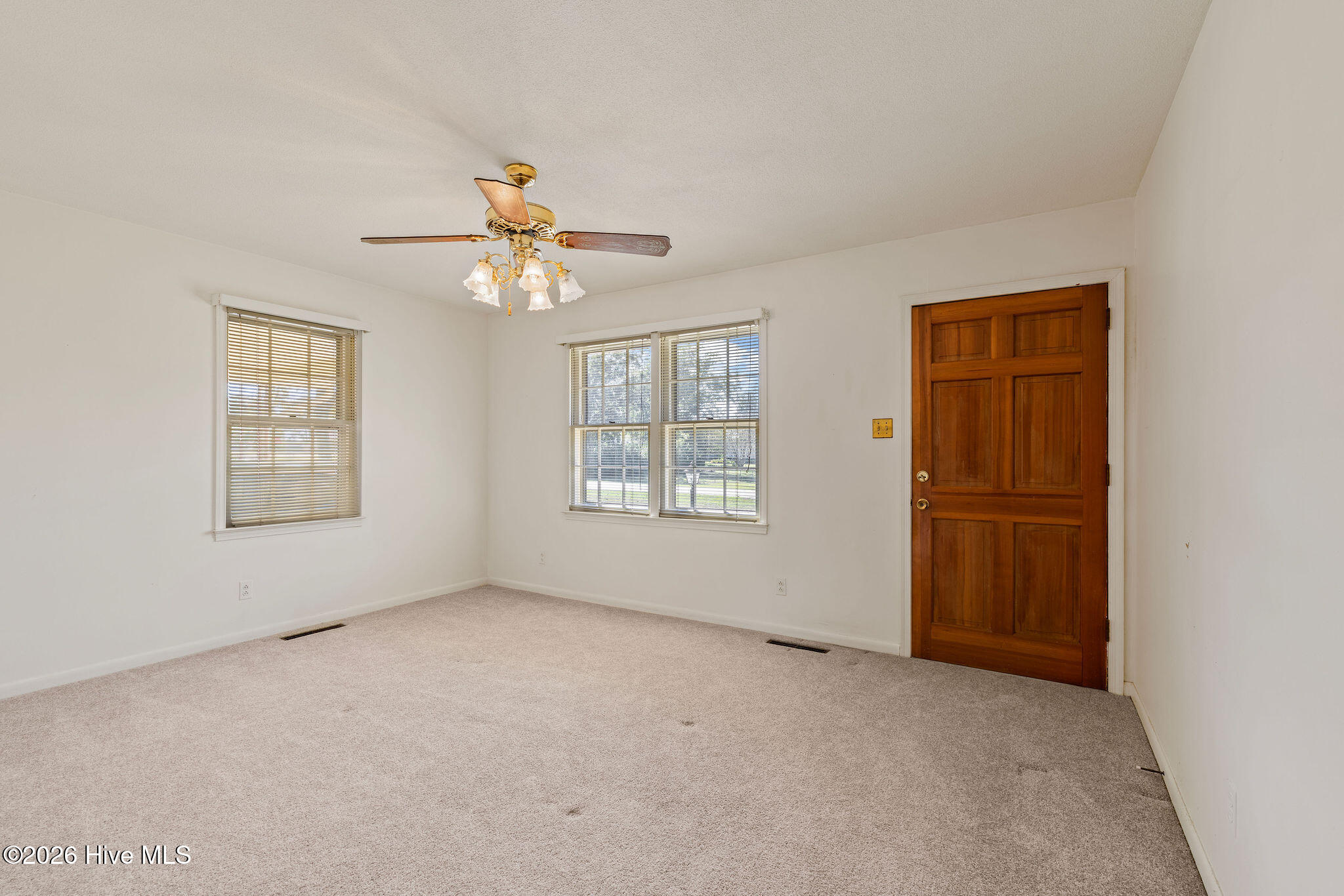 100 Jill Street Property Photo 8
