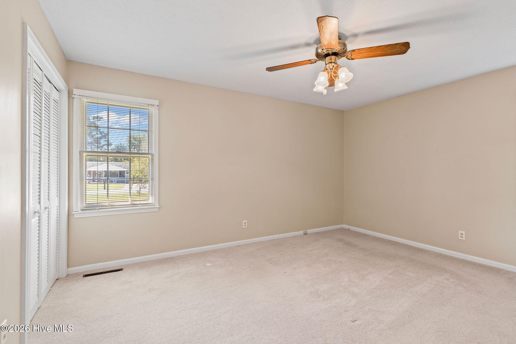 100 Jill Street Property Photo 12