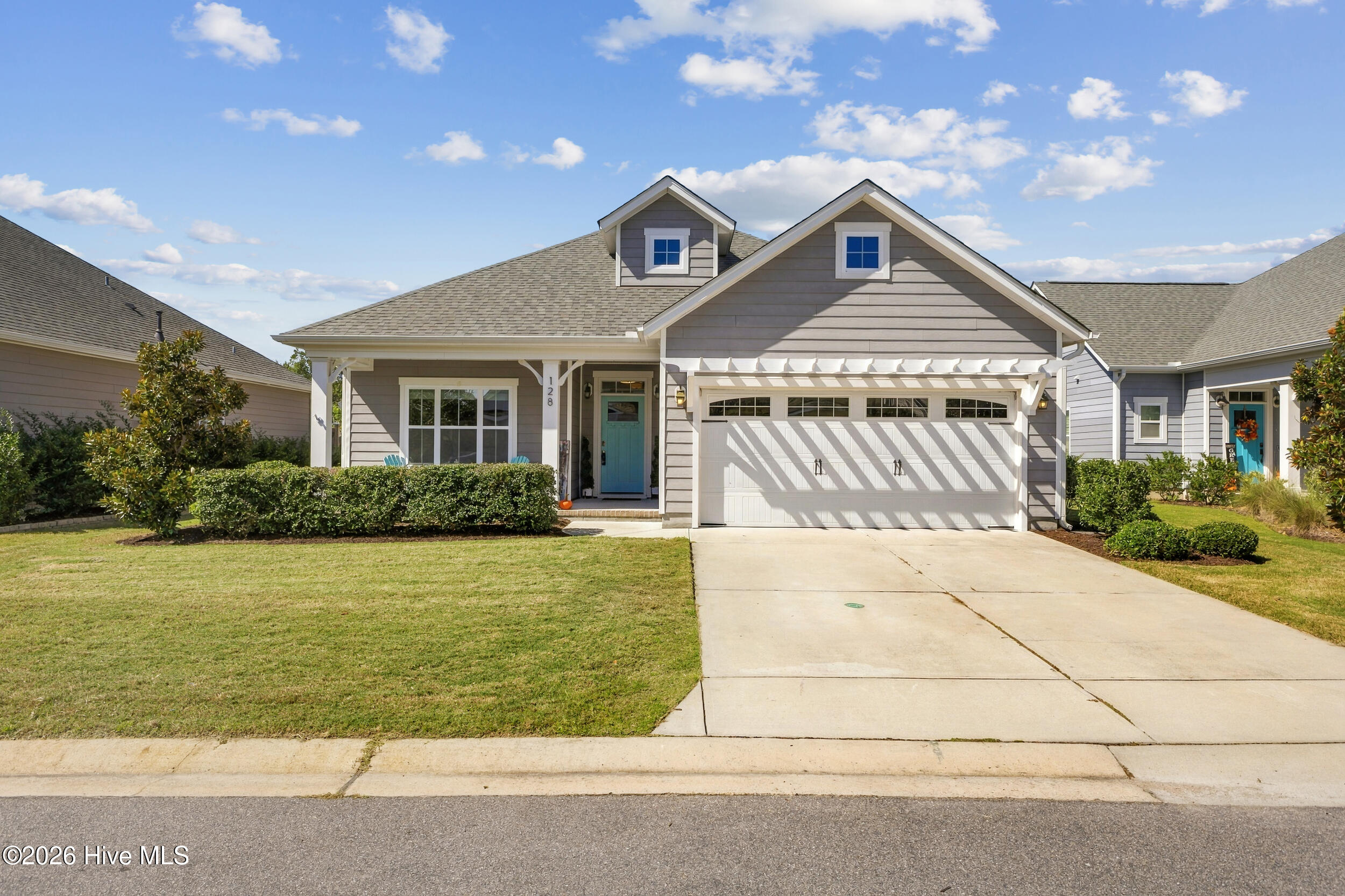 128 Hanover Lakes Drive Property Photo 1
