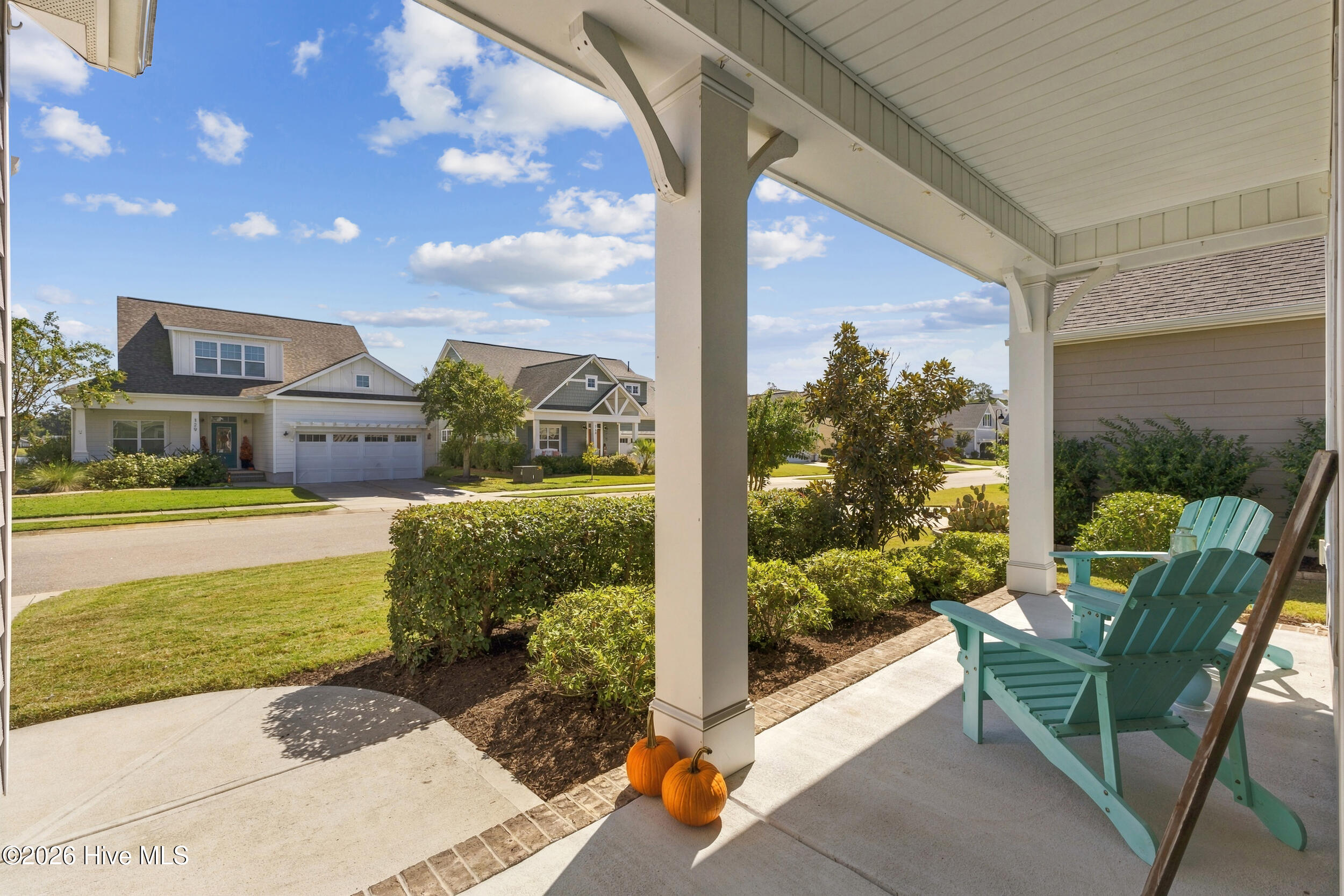 128 Hanover Lakes Drive Property Photo 4