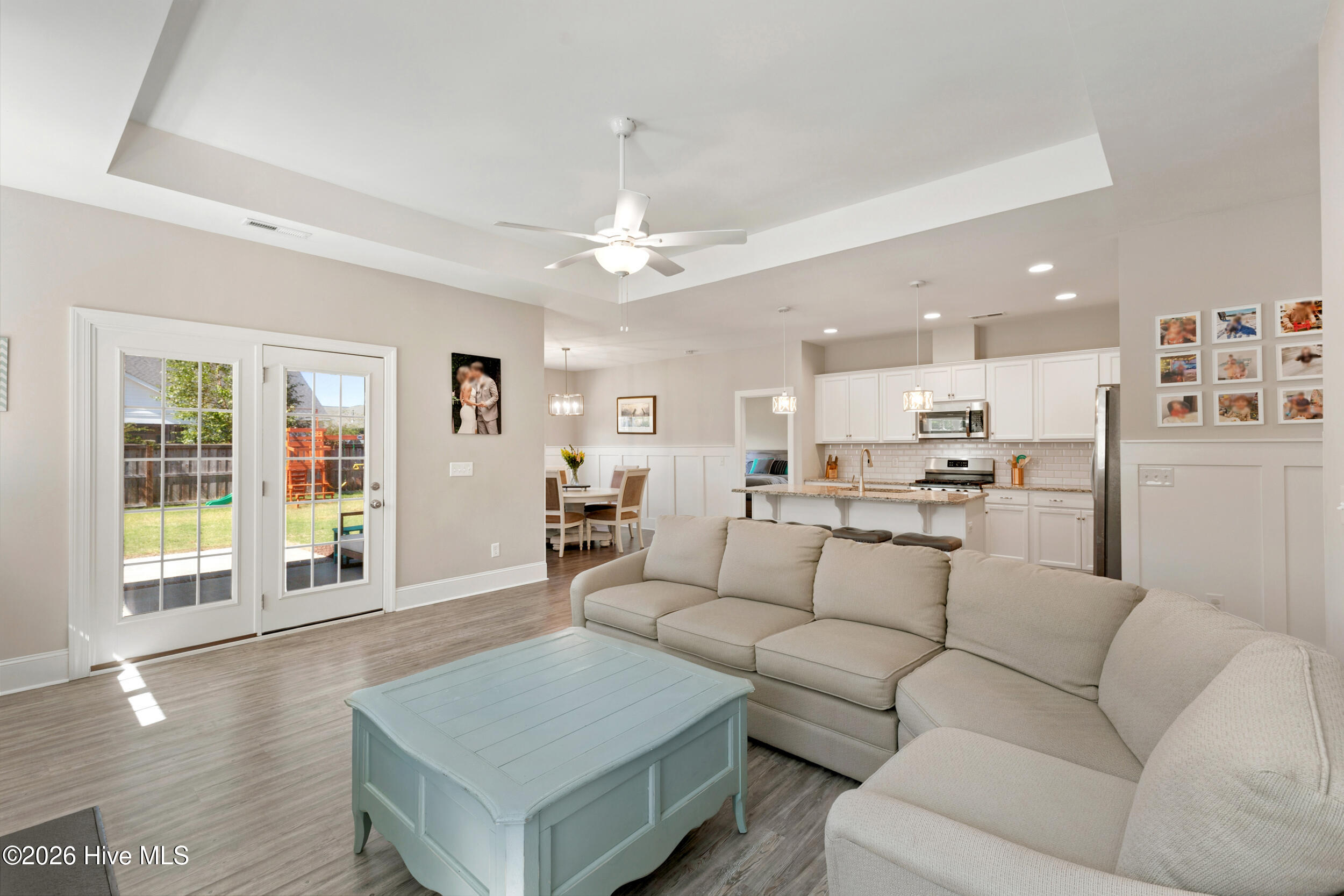 128 Hanover Lakes Drive Property Photo 8