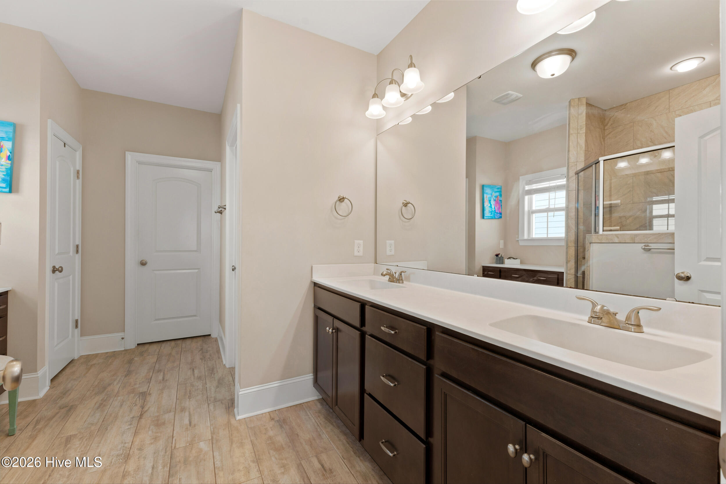 128 Hanover Lakes Drive Property Photo 20