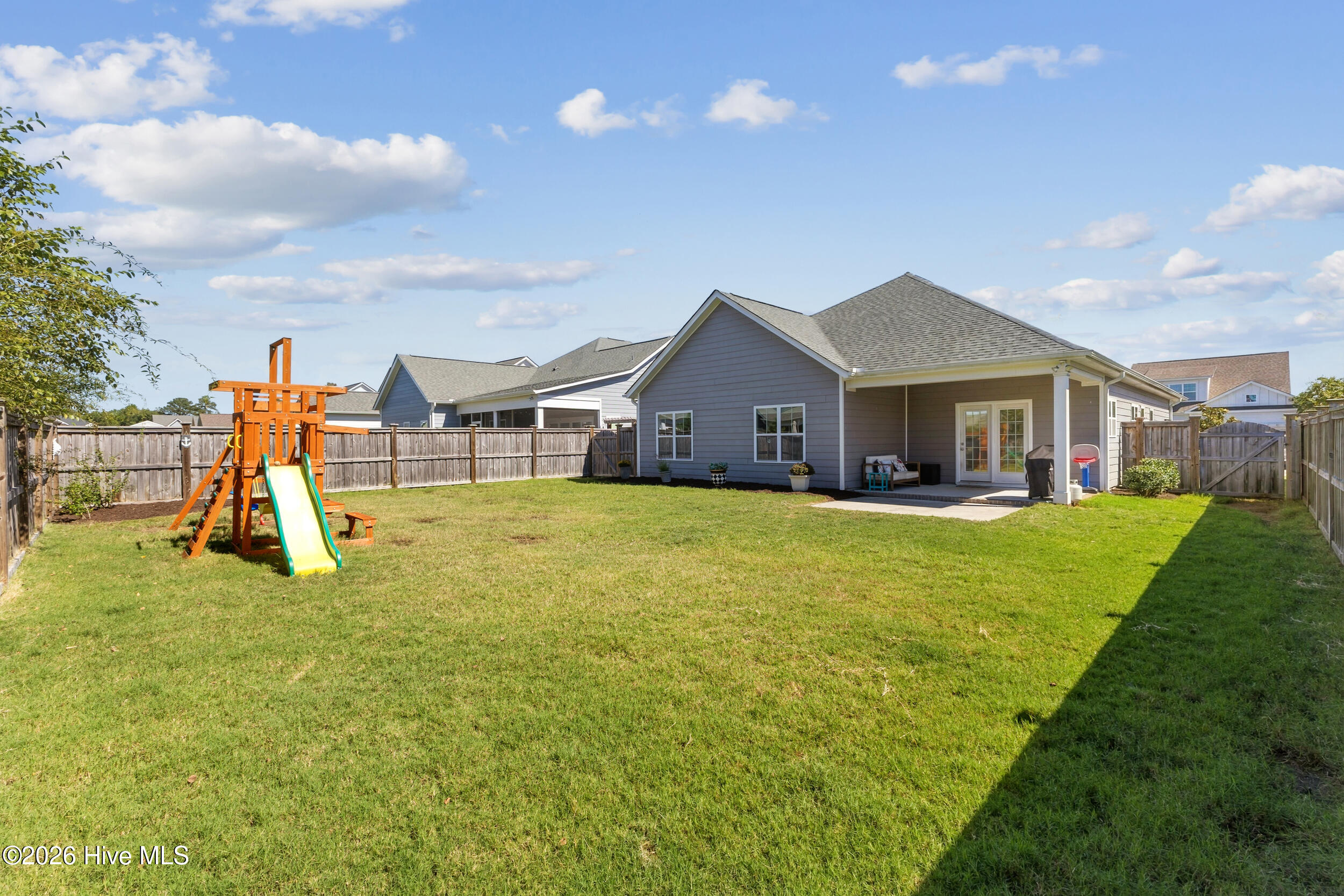128 Hanover Lakes Drive Property Photo 27