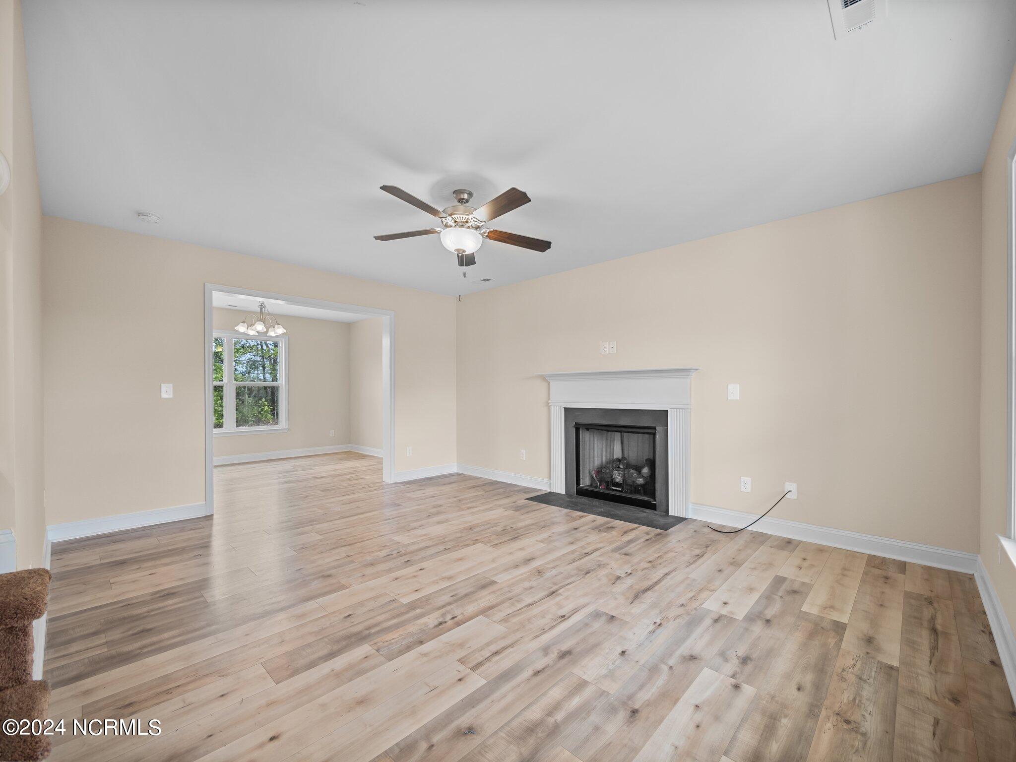 418 Duster Lane Property Photo 4