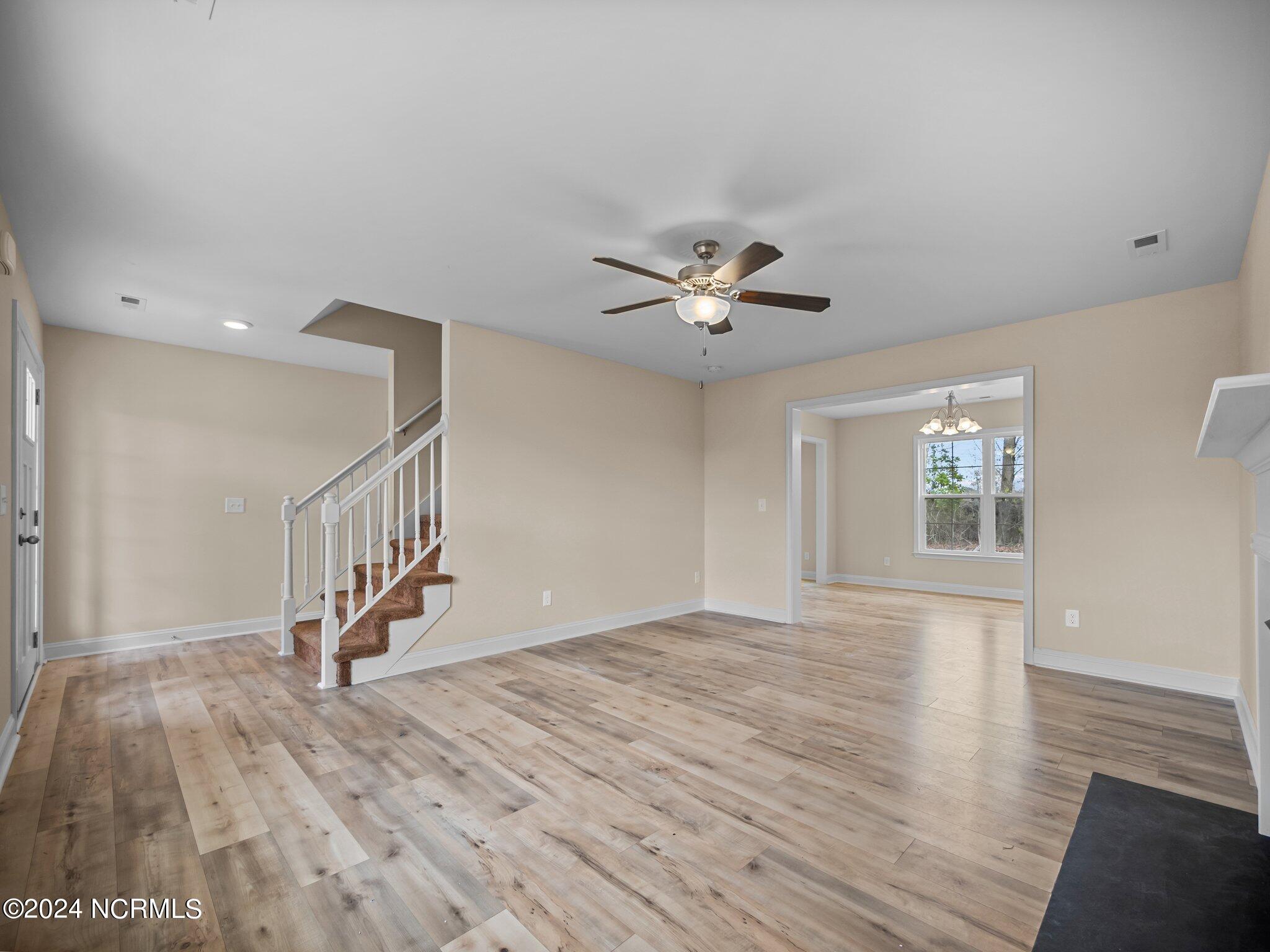 418 Duster Lane Property Photo 6