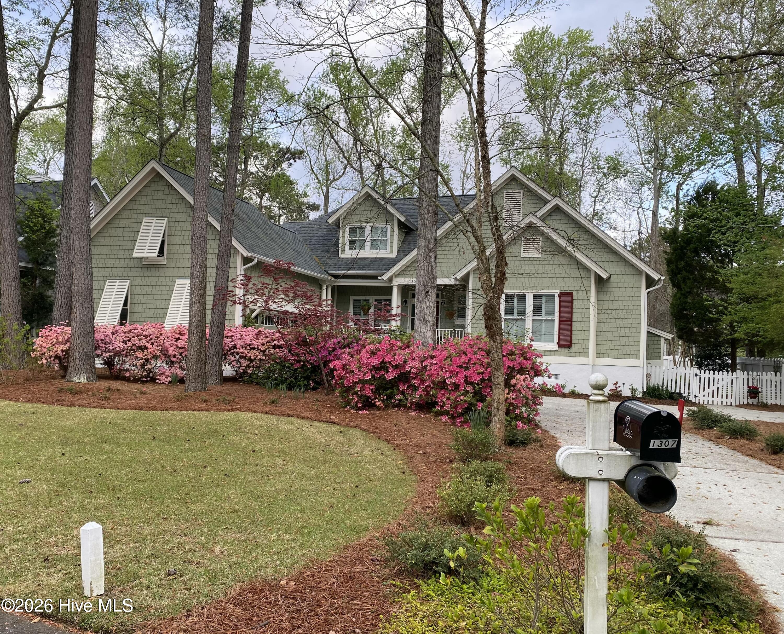 1307 Old Lamplighter Way Property Photo 3