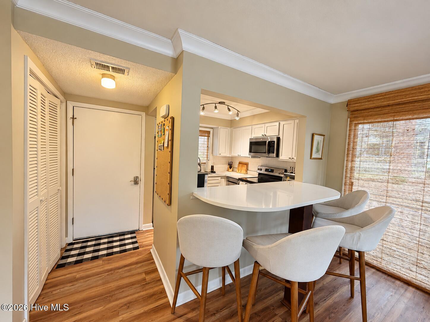 115 Beulah Hill Road N # 104 Property Photo 6