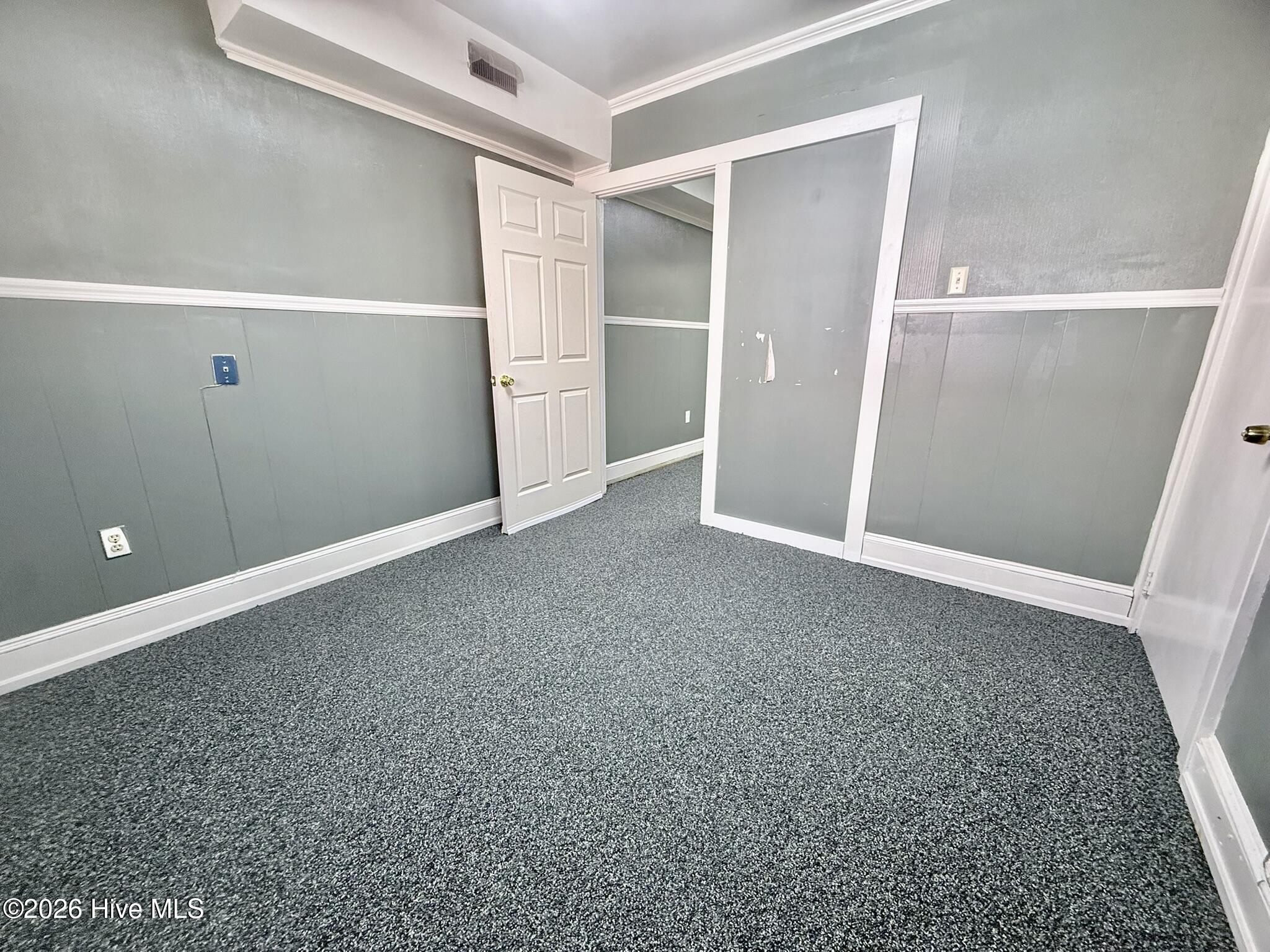 115 E Main Street Property Photo 32