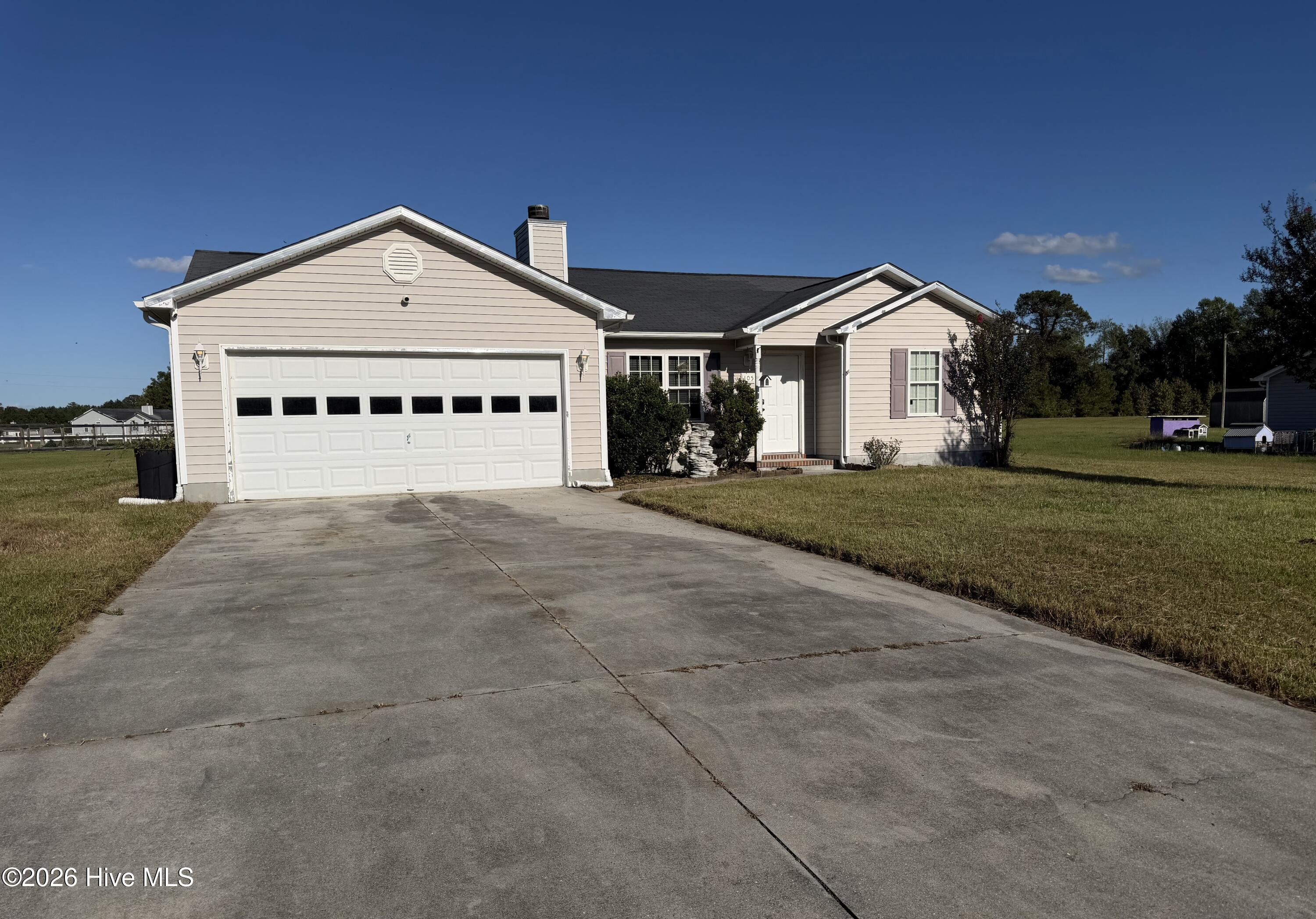 105 Starkys Creek Court Property Photo 2
