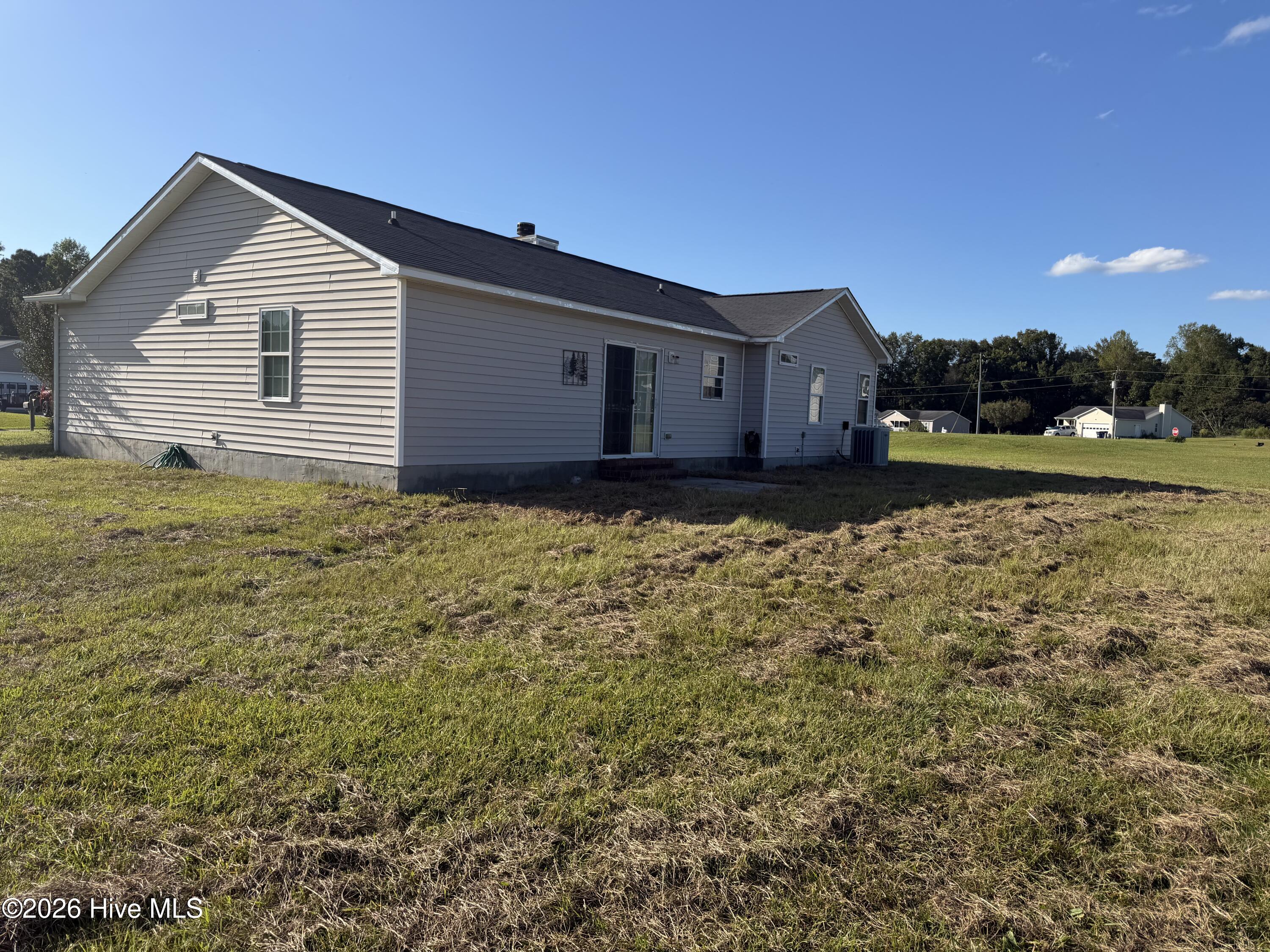 105 Starkys Creek Court Property Photo 3