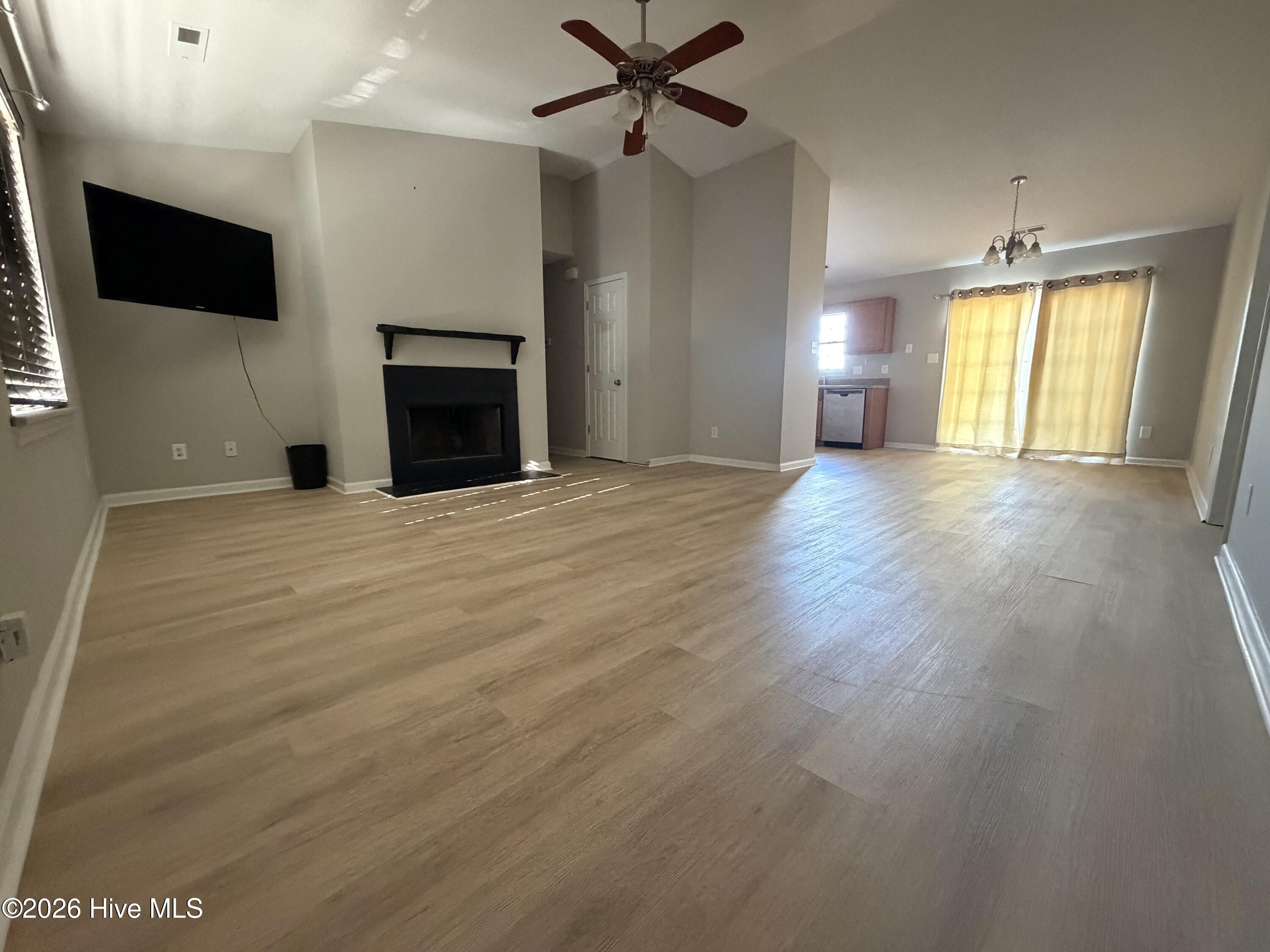 105 Starkys Creek Court Property Photo 5