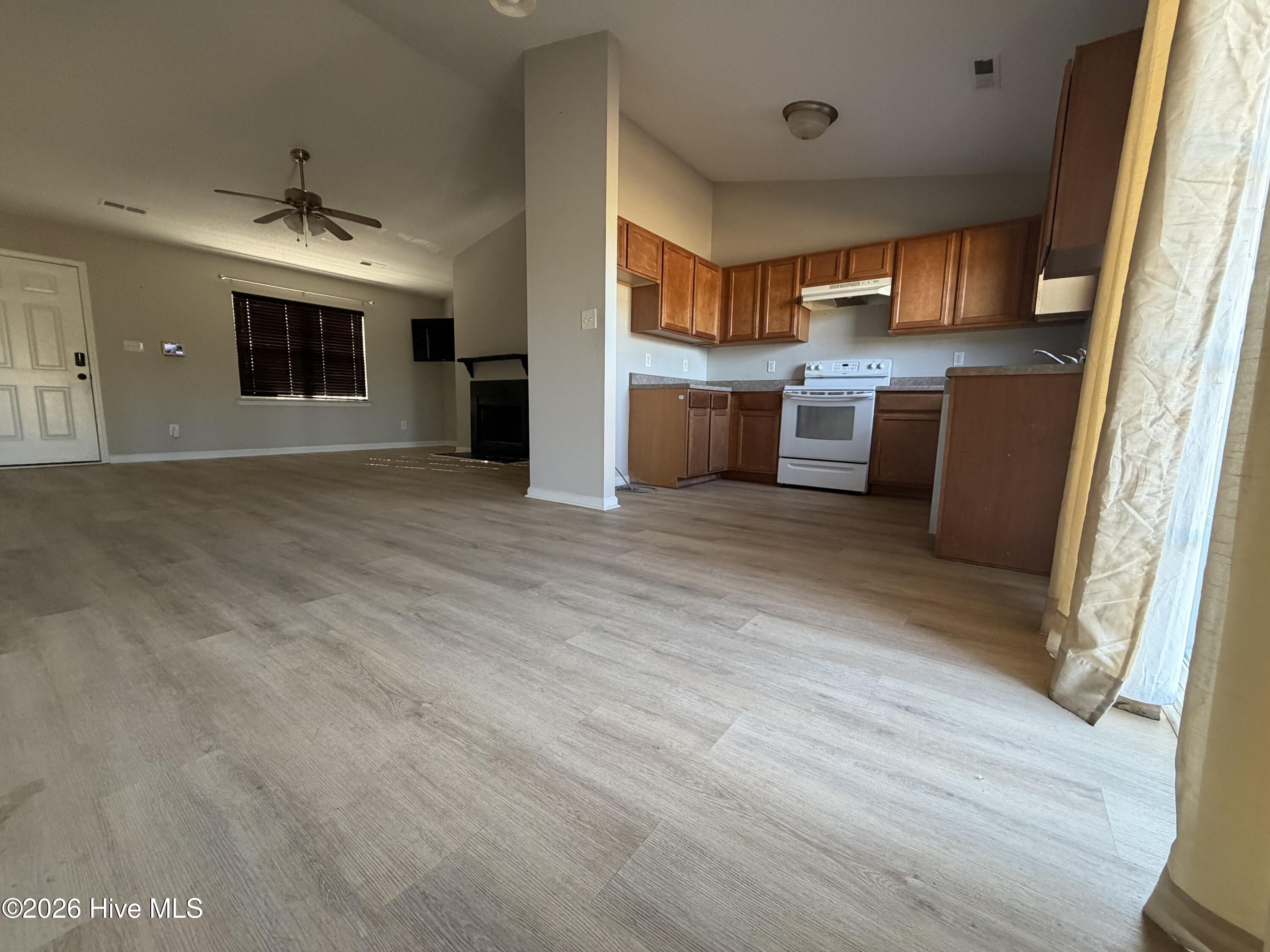 105 Starkys Creek Court Property Photo 7