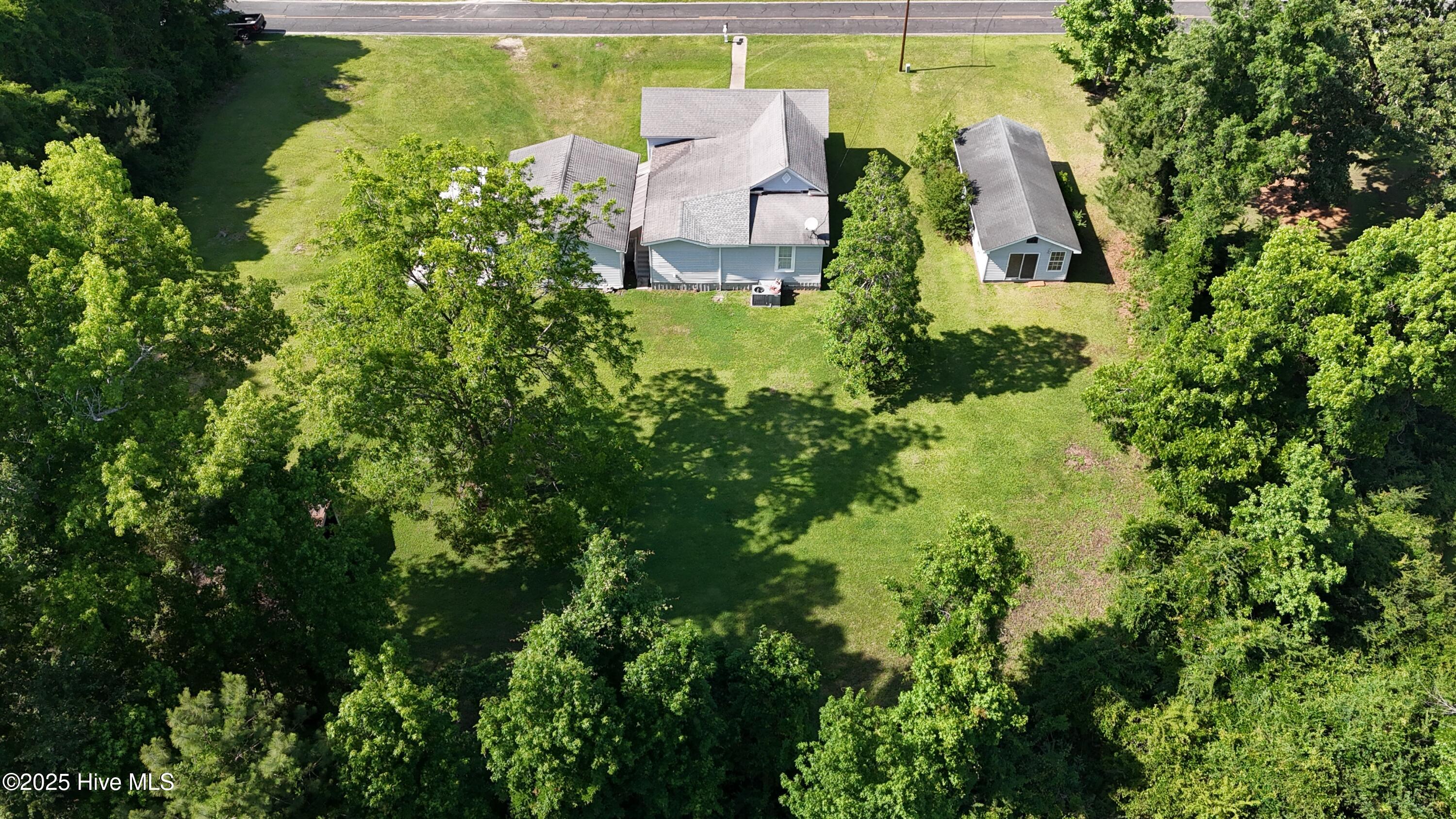 305 E Oak Street Property Photo 47