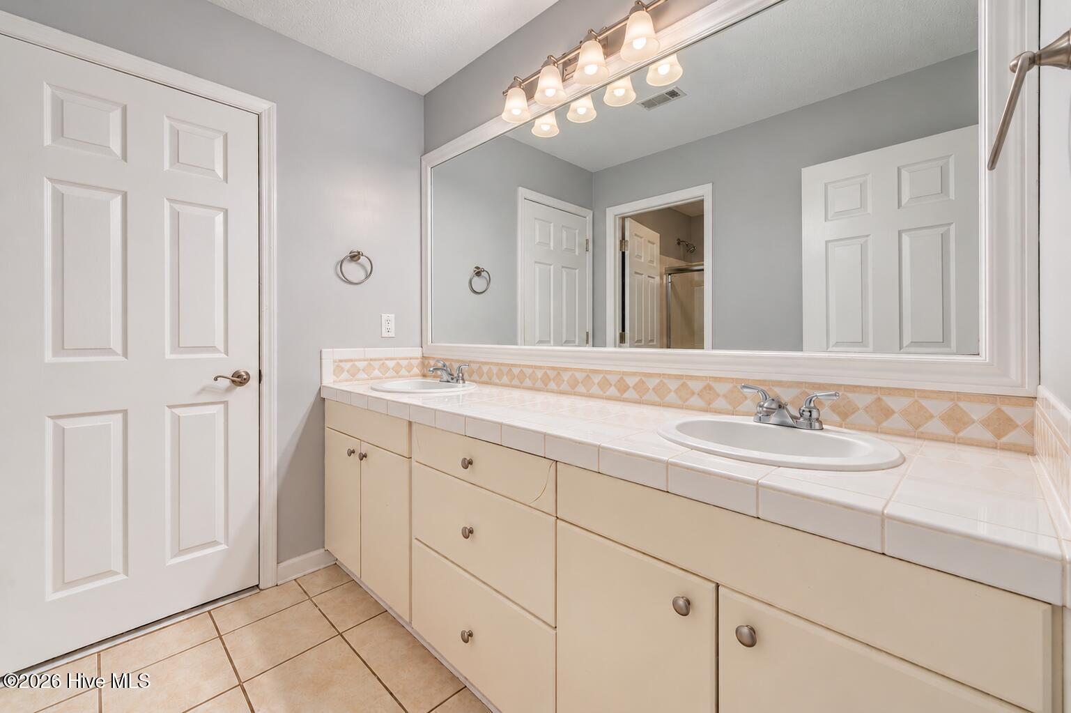 5347 Magnolia Court Property Photo 28