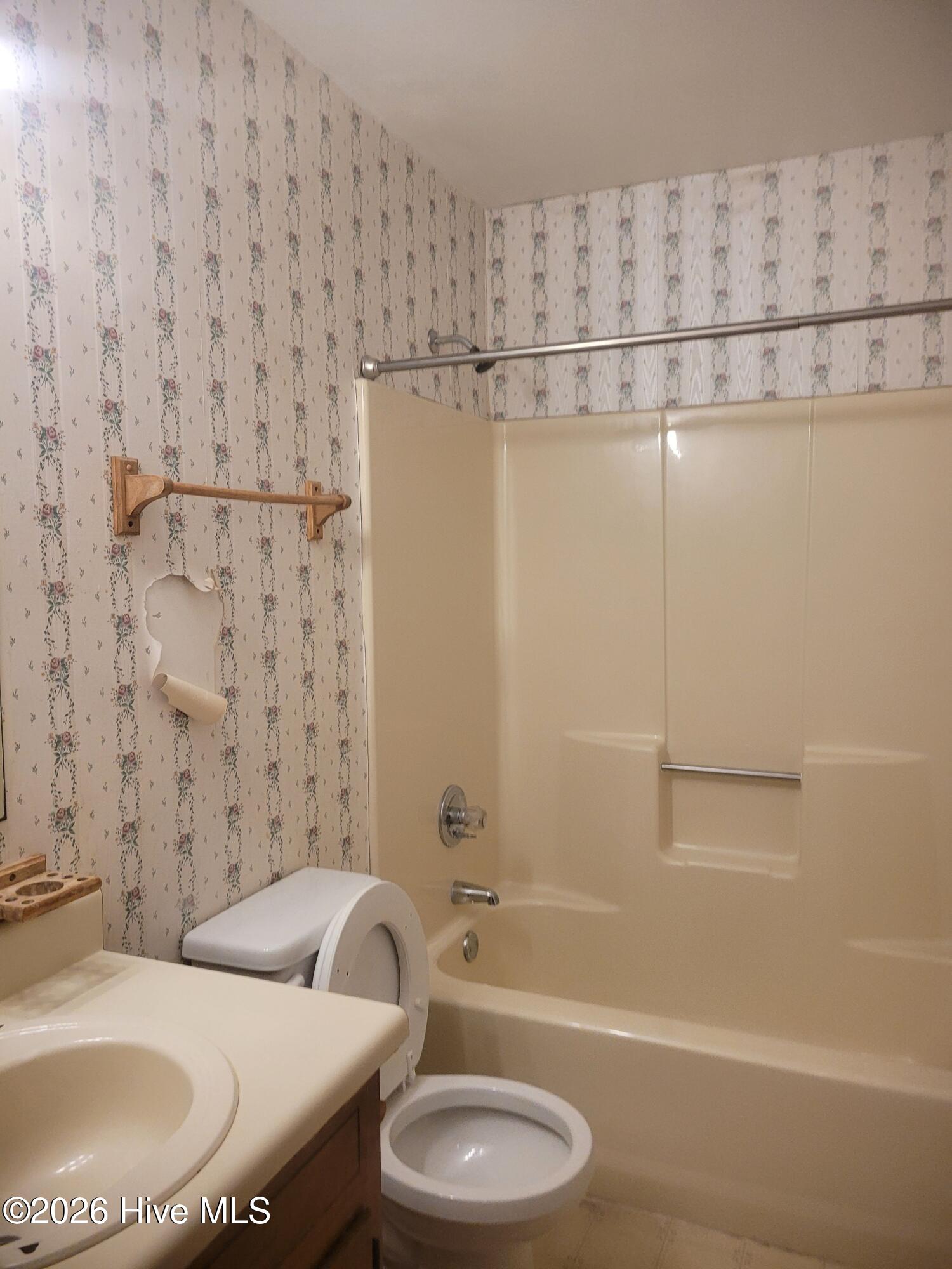 2239 Basswood Drive Property Photo 9