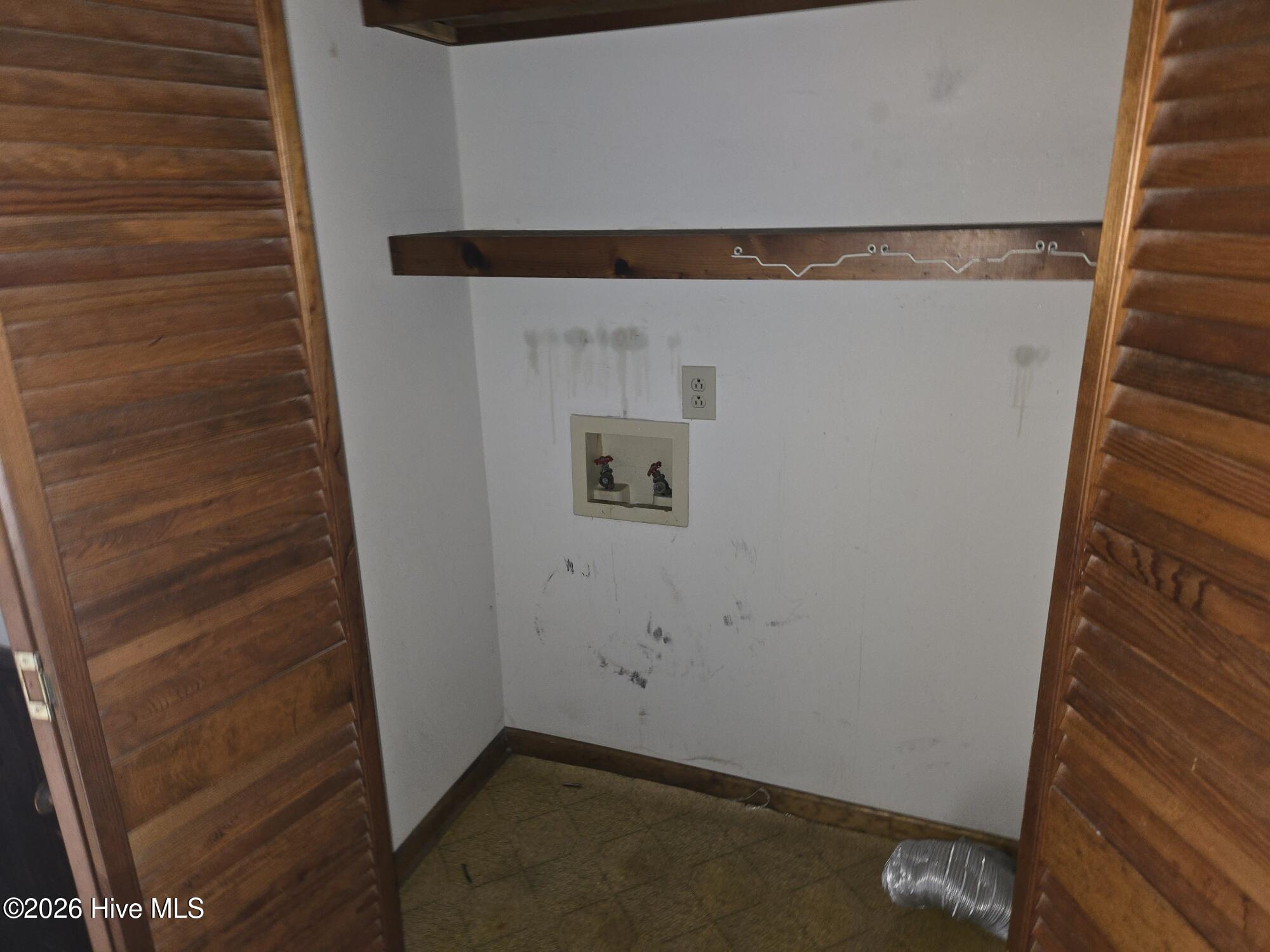 122 Sea Dunes Drive Property Photo 4