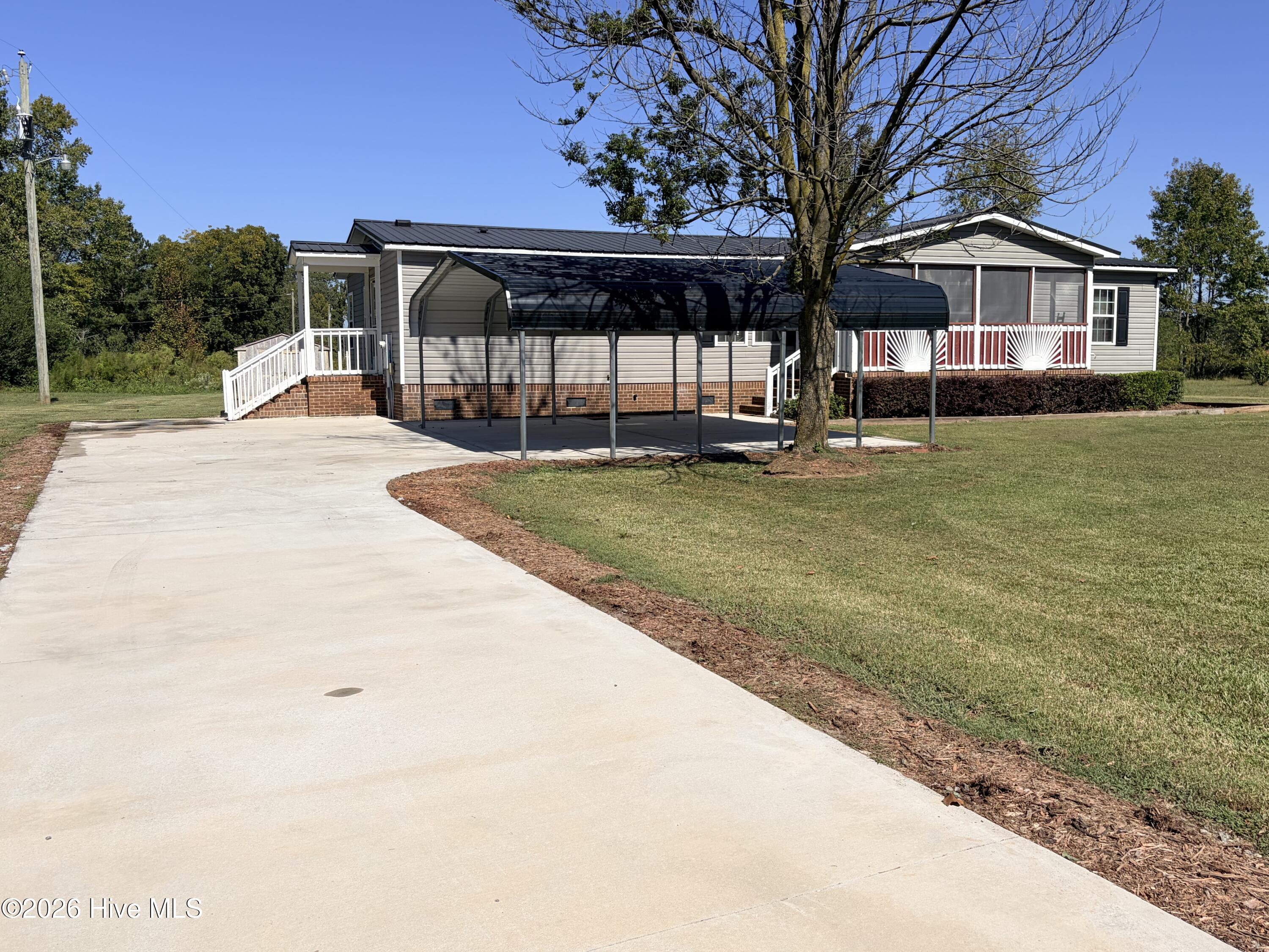 1387 Acorn Hill Road Property Photo 2