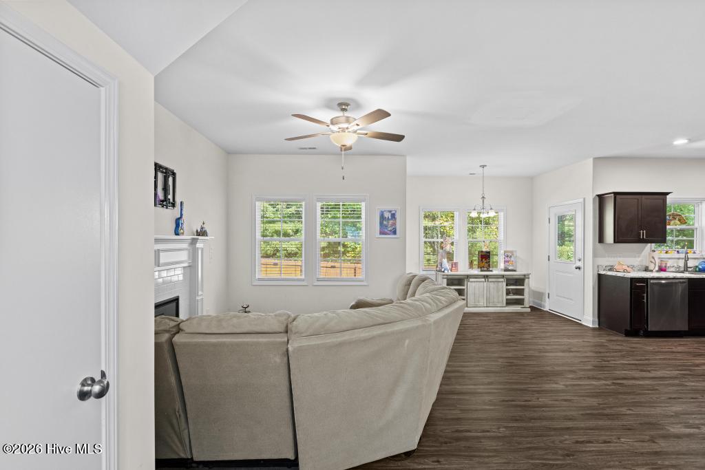 150 Broadleaf Drive Property Photo 10