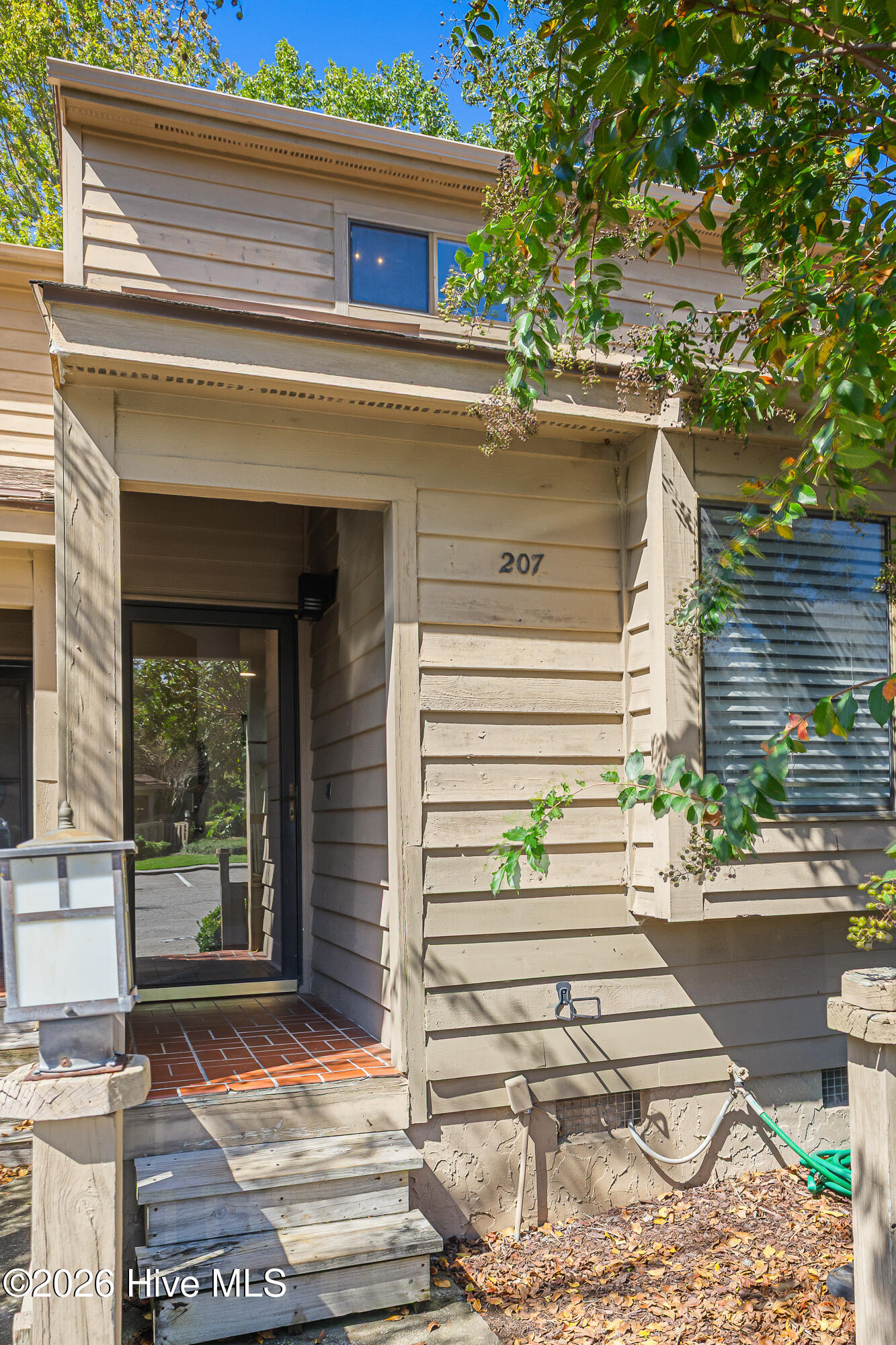 207 Saint Luke Court Property Photo 7