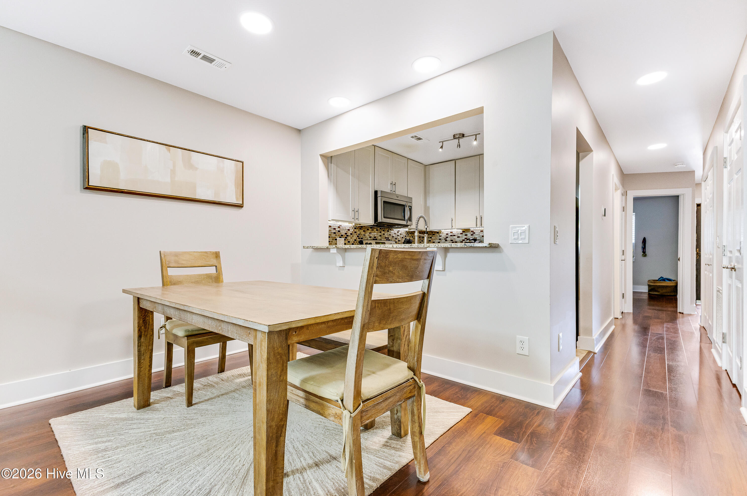 207 Saint Luke Court Property Photo 15