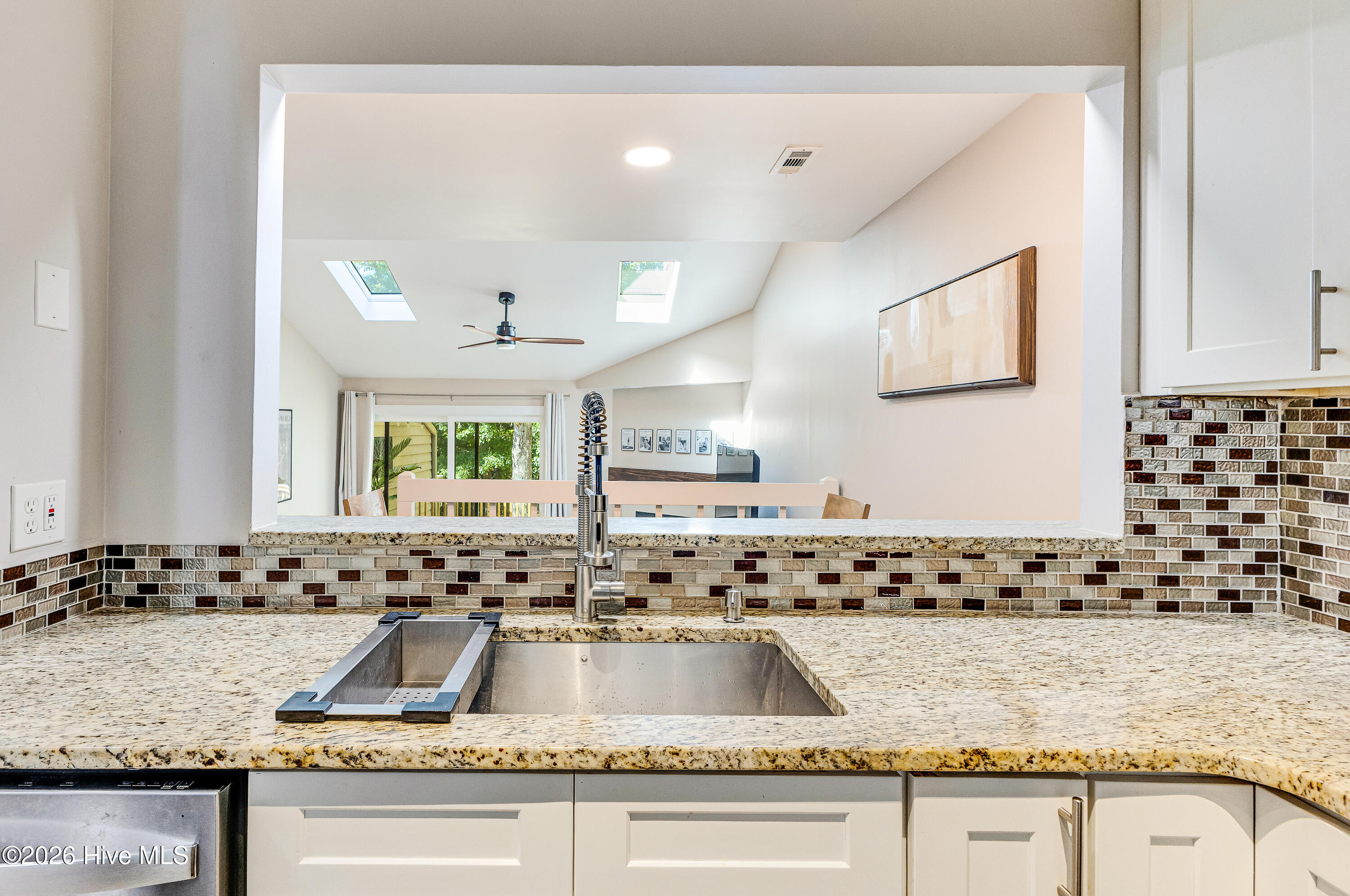 207 Saint Luke Court Property Photo 17
