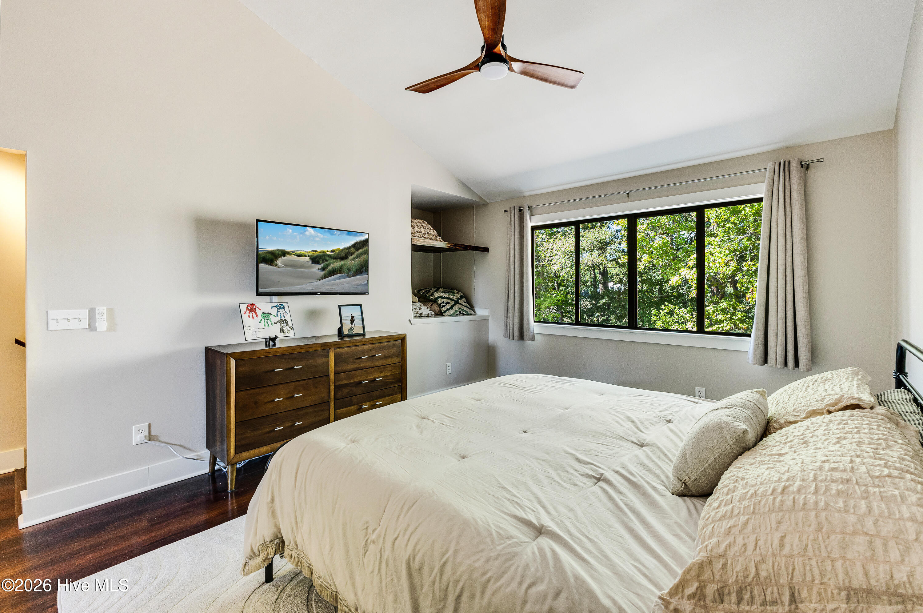 207 Saint Luke Court Property Photo 25