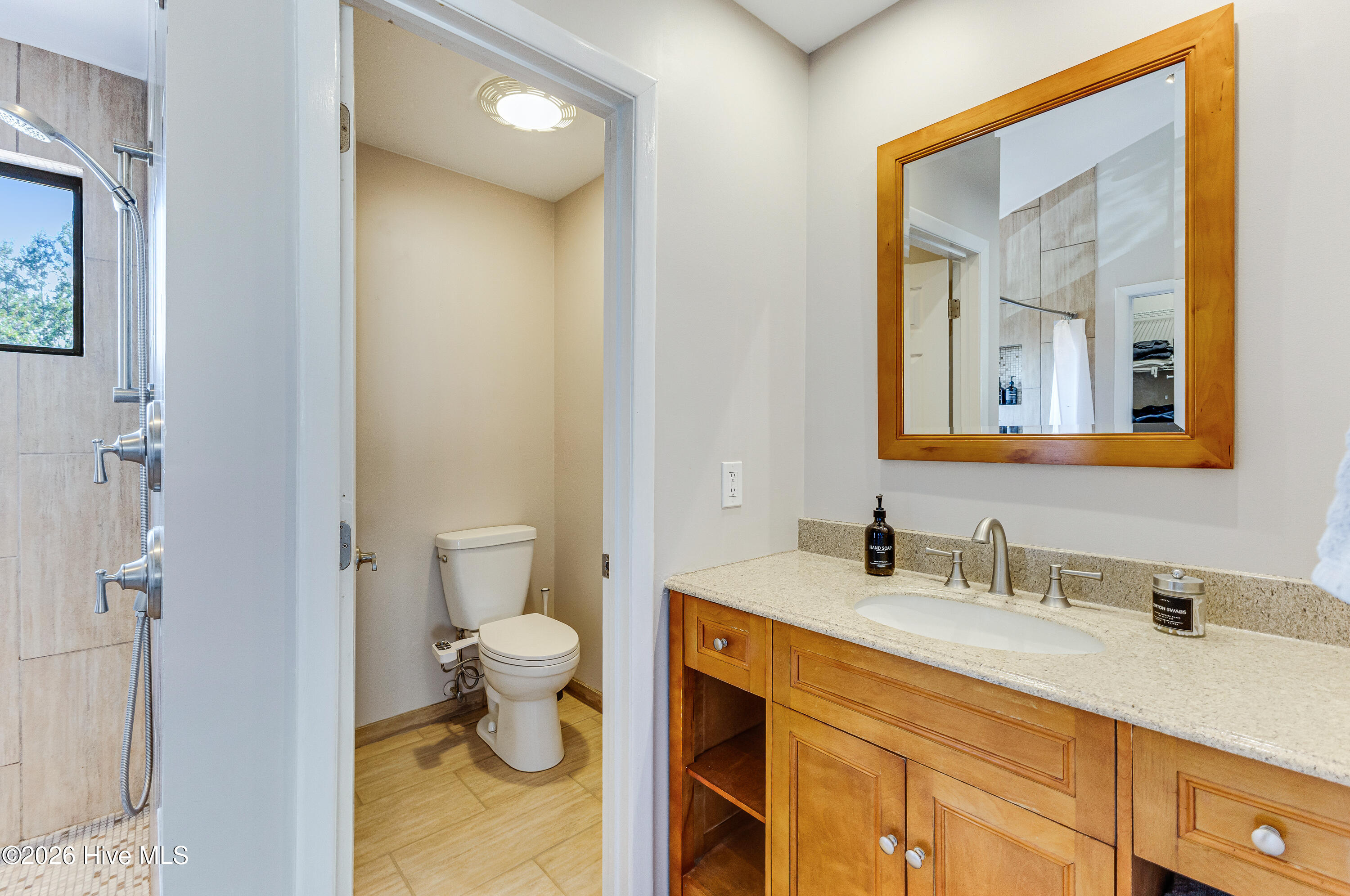 207 Saint Luke Court Property Photo 28
