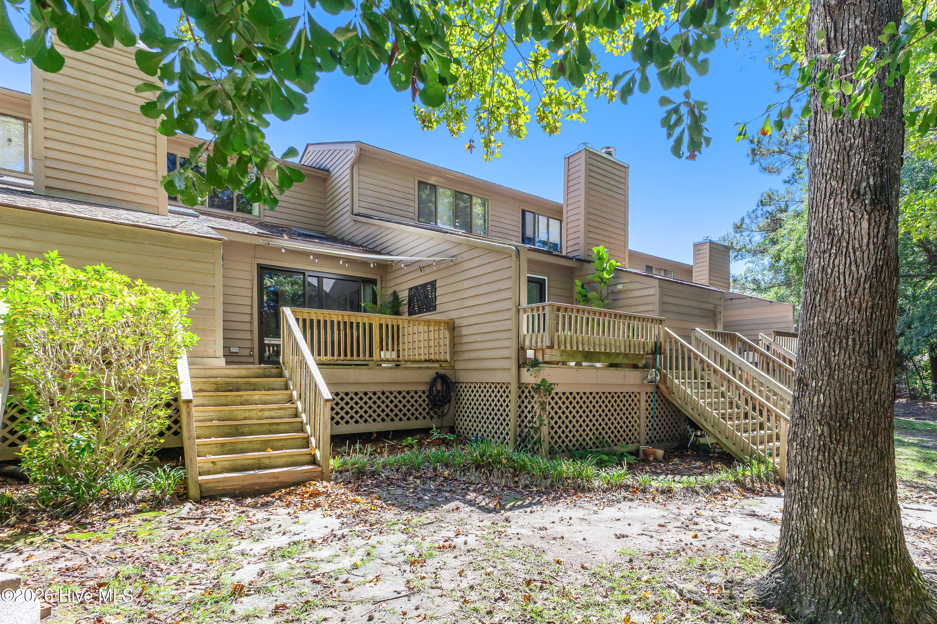 207 Saint Luke Court Property Photo 32