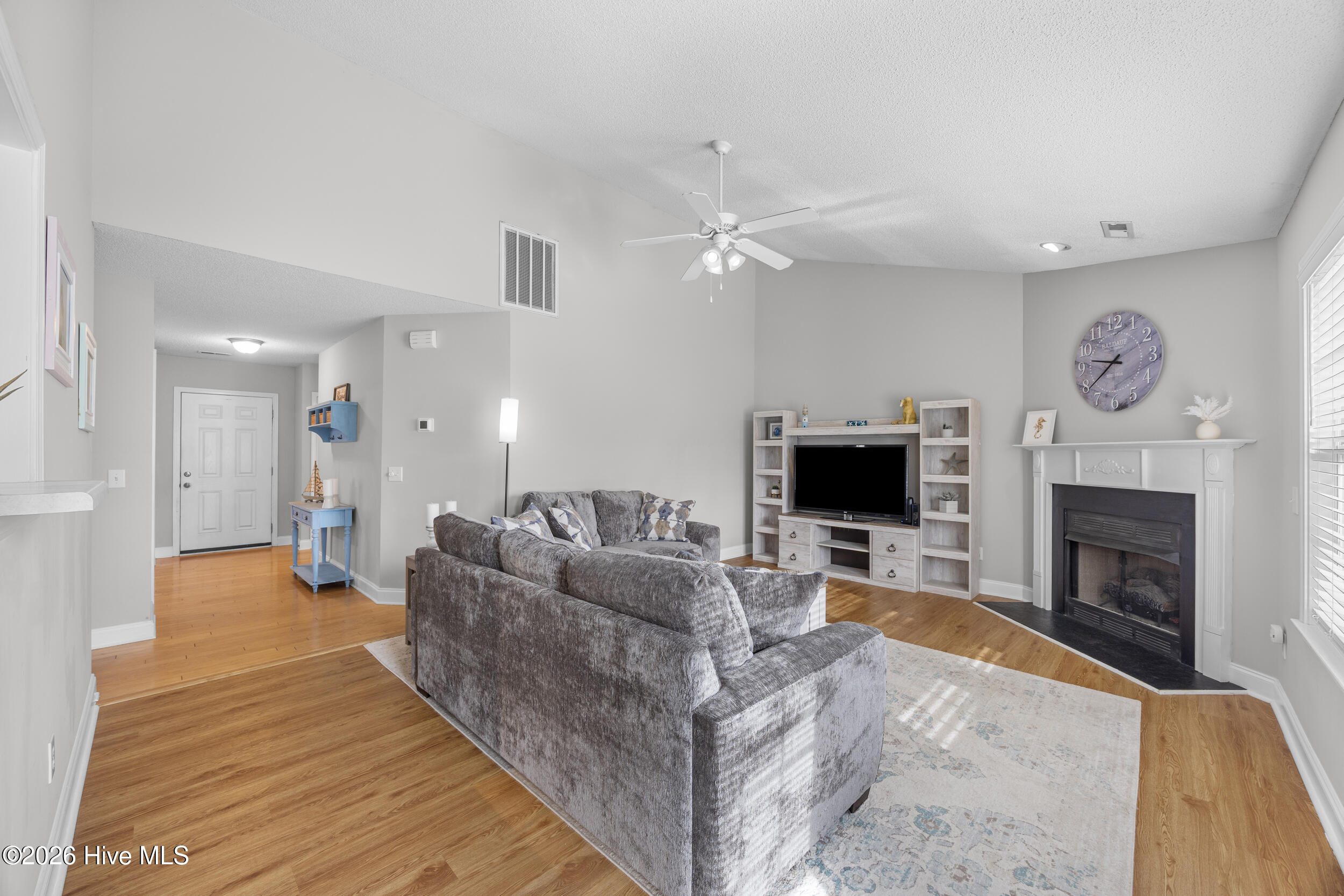 6337 Branford Road Property Photo 8