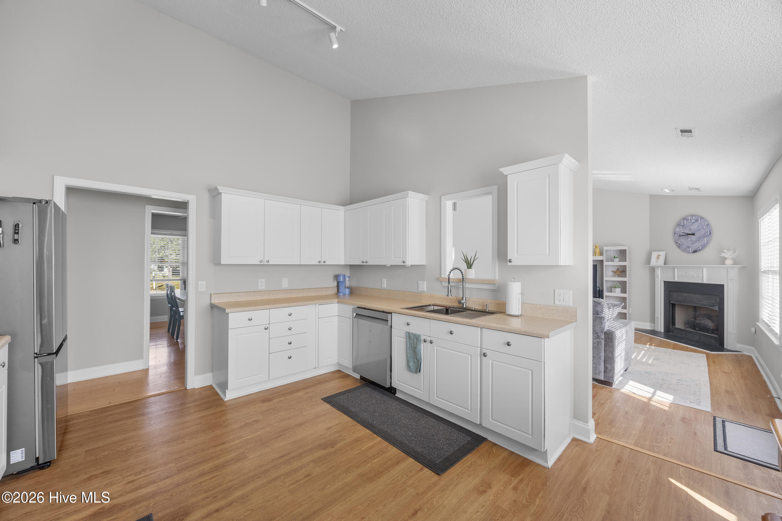 6337 Branford Road Property Photo 9