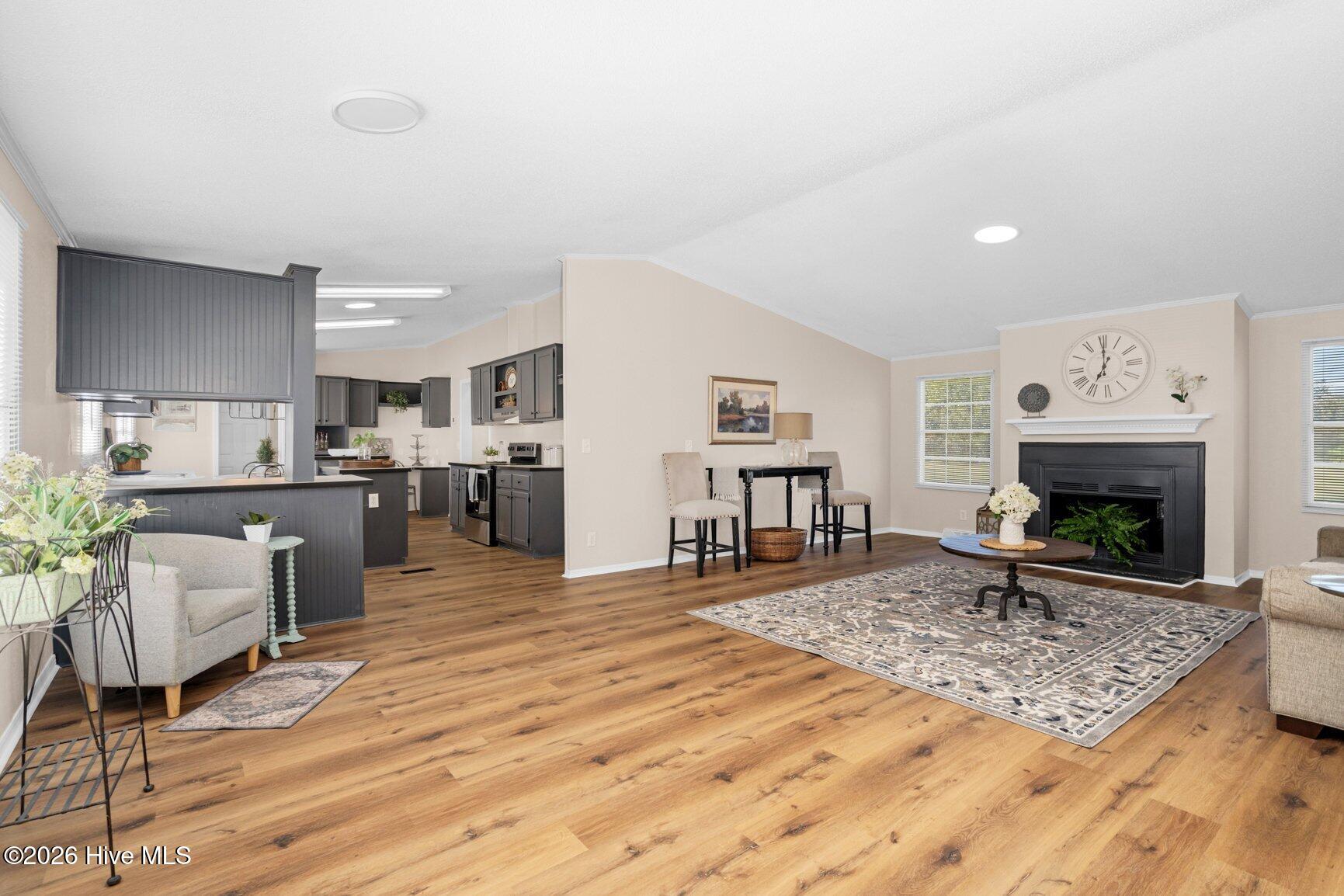 2536 Deer Run Property Photo 4