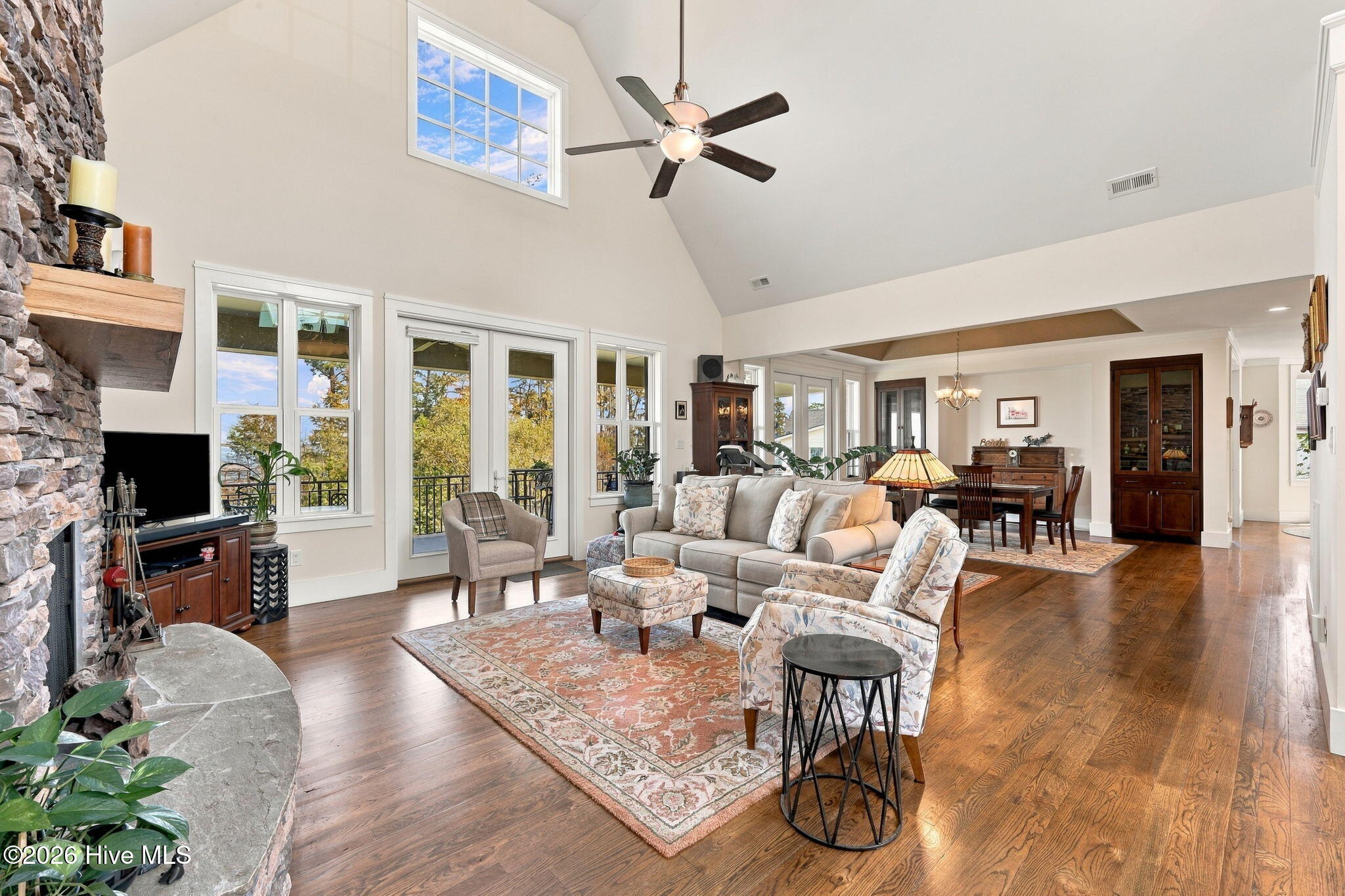 609 Neuse Harbour Boulevard Property Photo 6