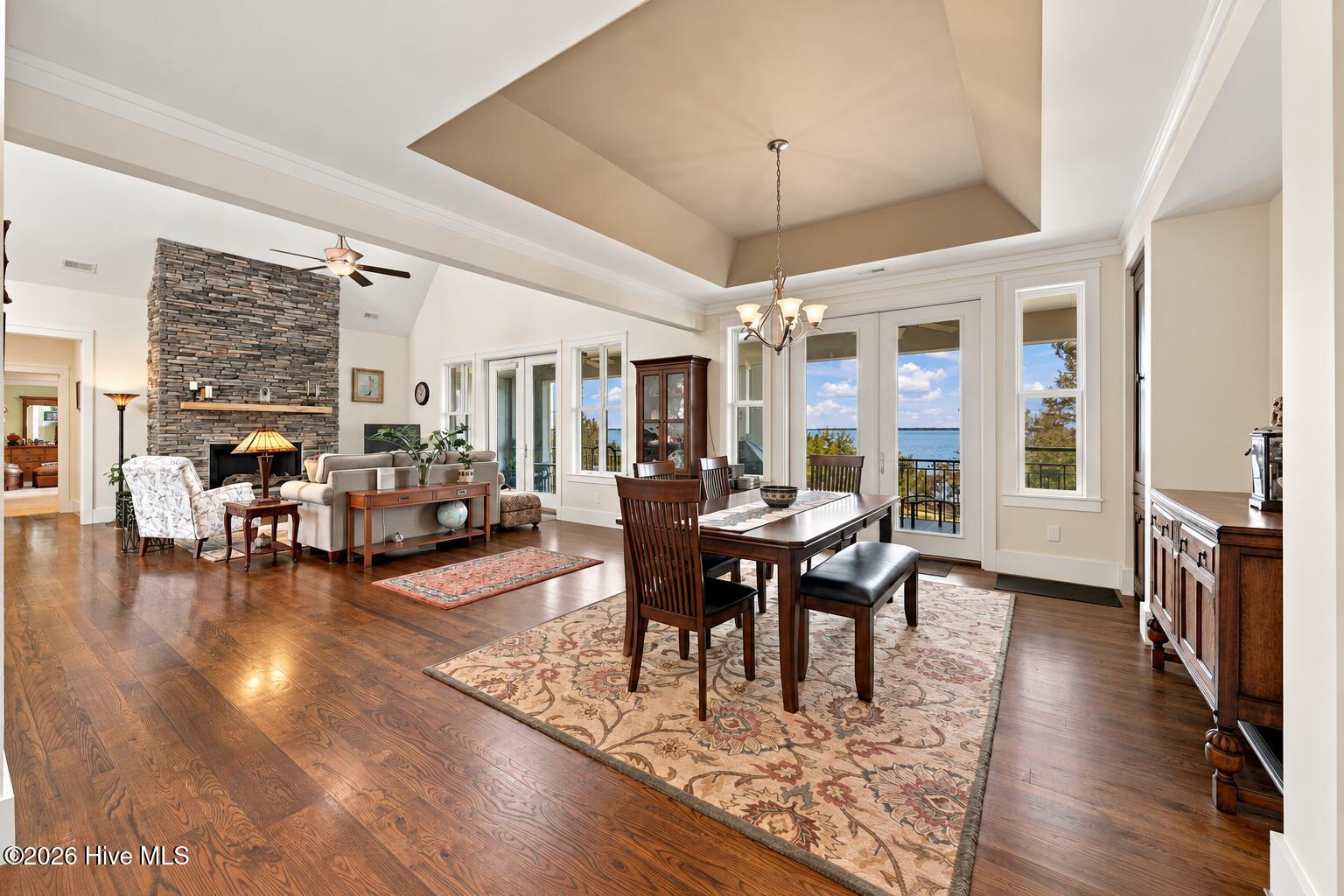 609 Neuse Harbour Boulevard Property Photo 8