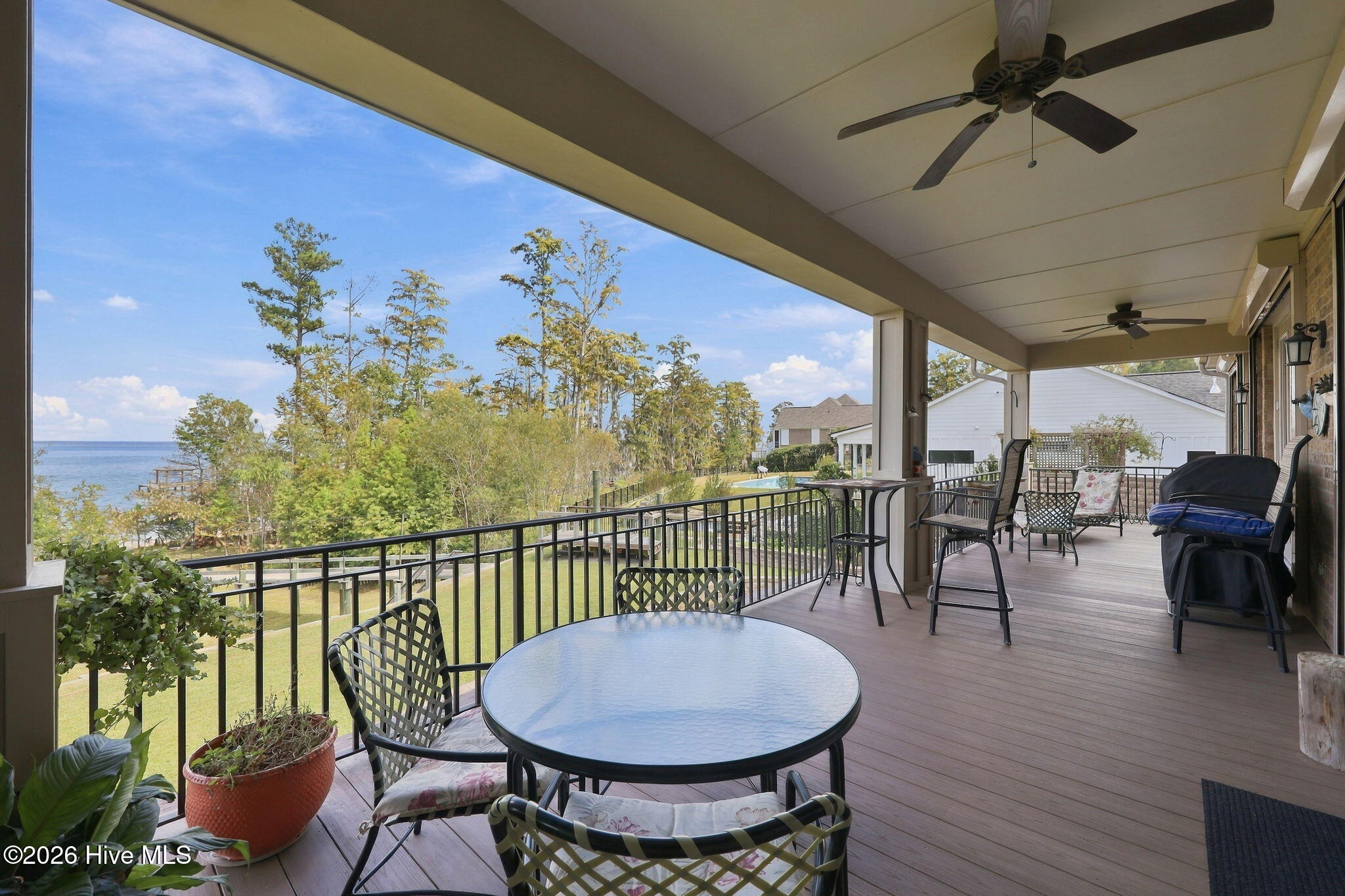 609 Neuse Harbour Boulevard Property Photo 57