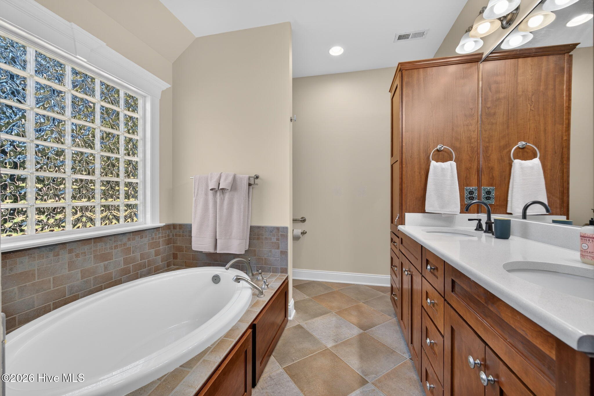 108 Scuppernong River Drive Property Photo 25