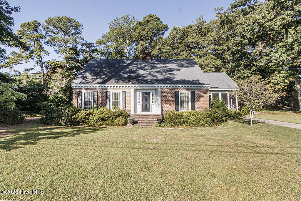 808 E Beechtree Drive Property Photo 3