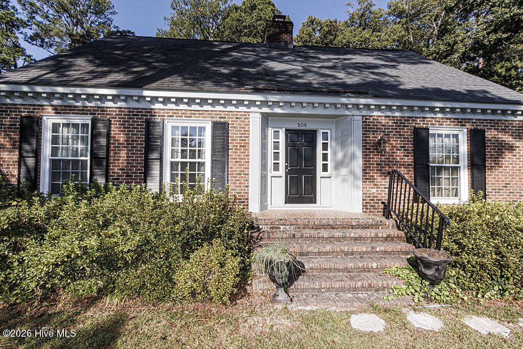 808 E Beechtree Drive Property Photo 4