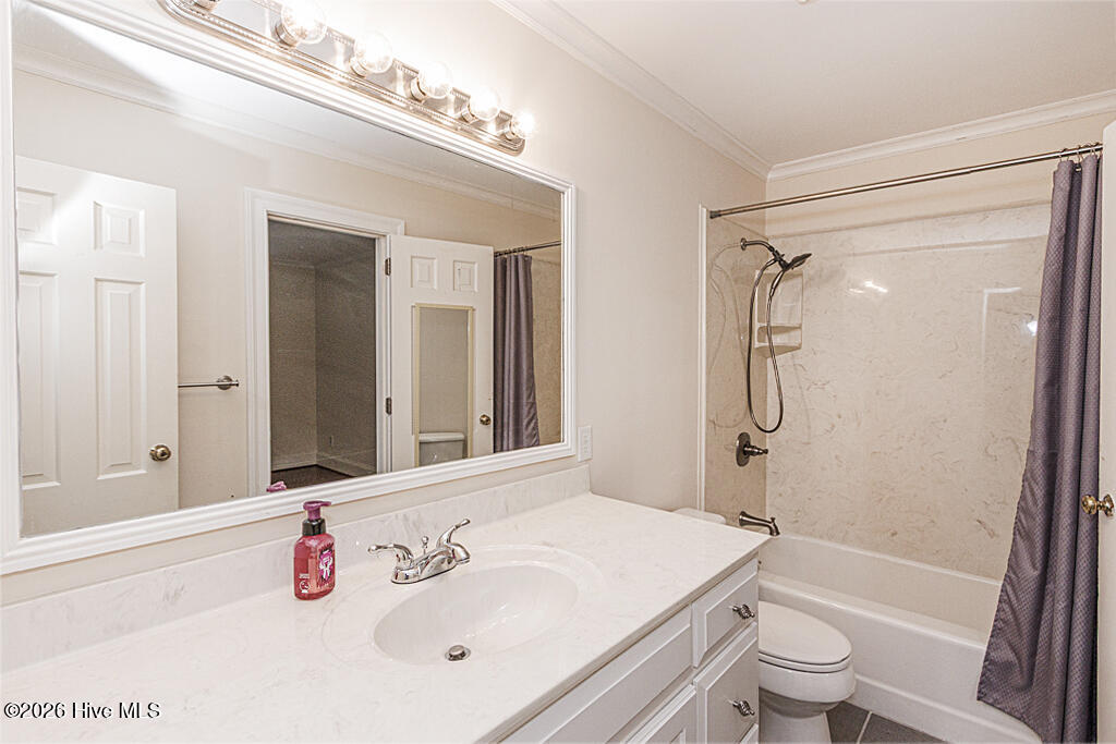 808 E Beechtree Drive Property Photo 42