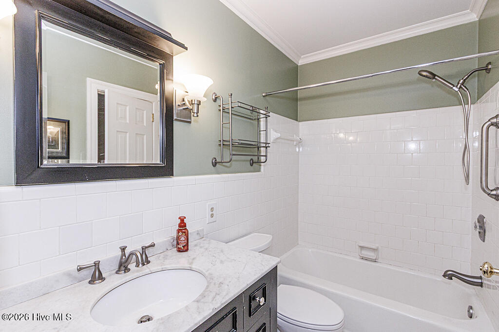 808 E Beechtree Drive Property Photo 45