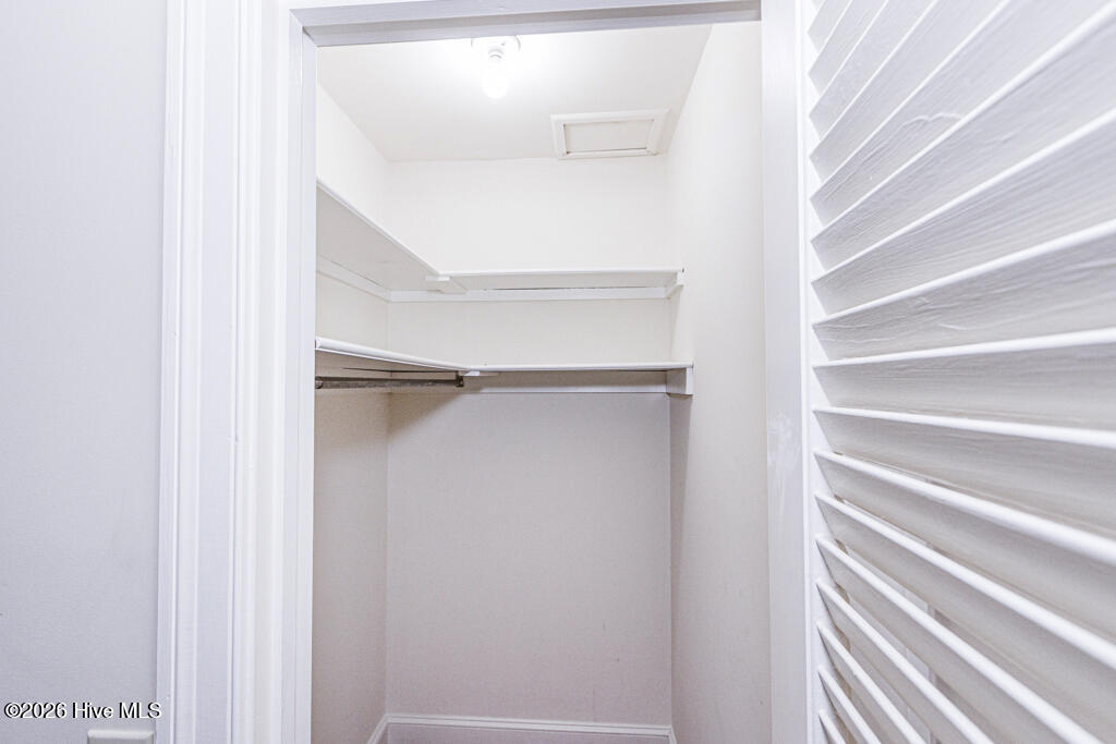 808 E Beechtree Drive Property Photo 47