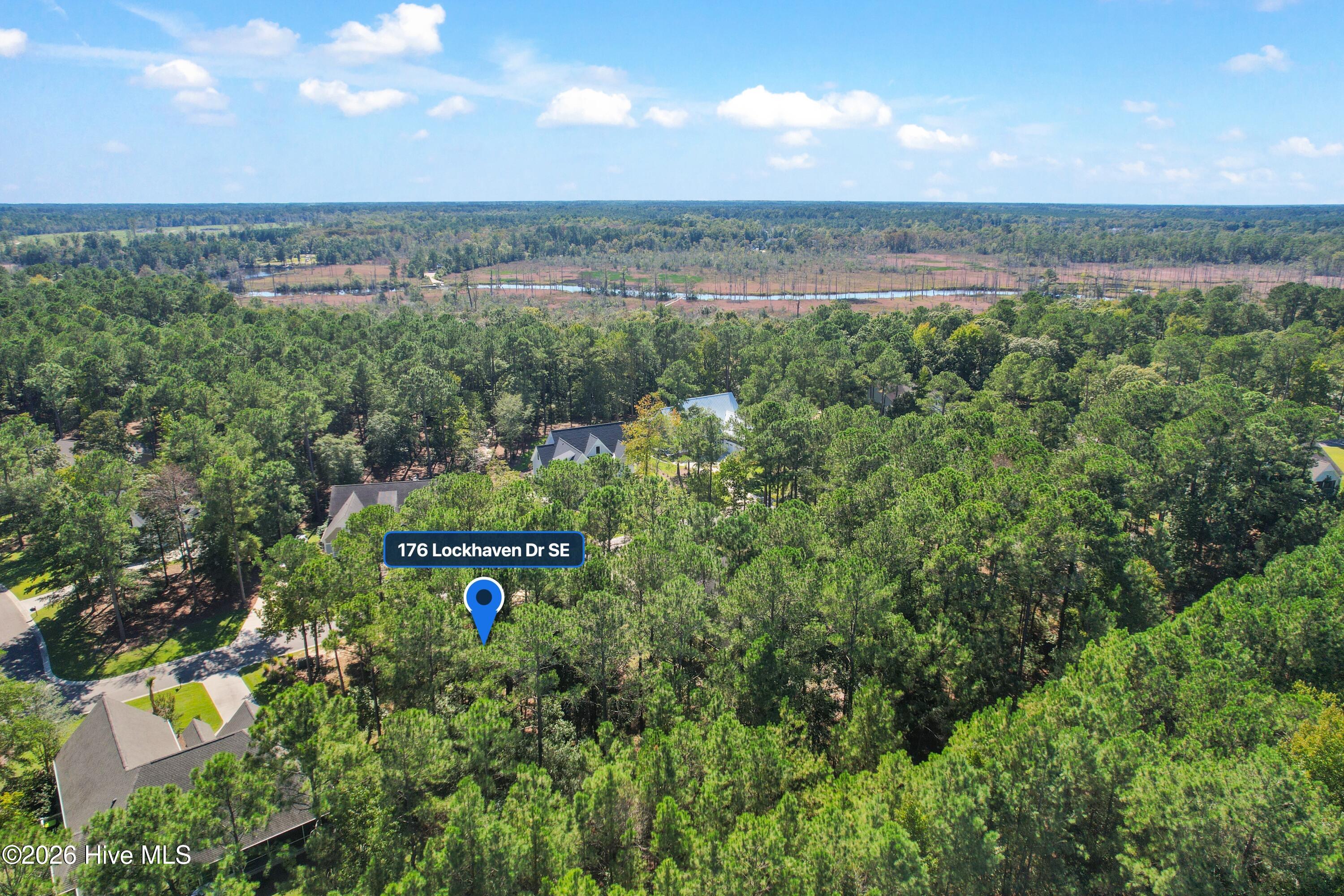 176 245 Lockhaven Drive Se Property Photo 5