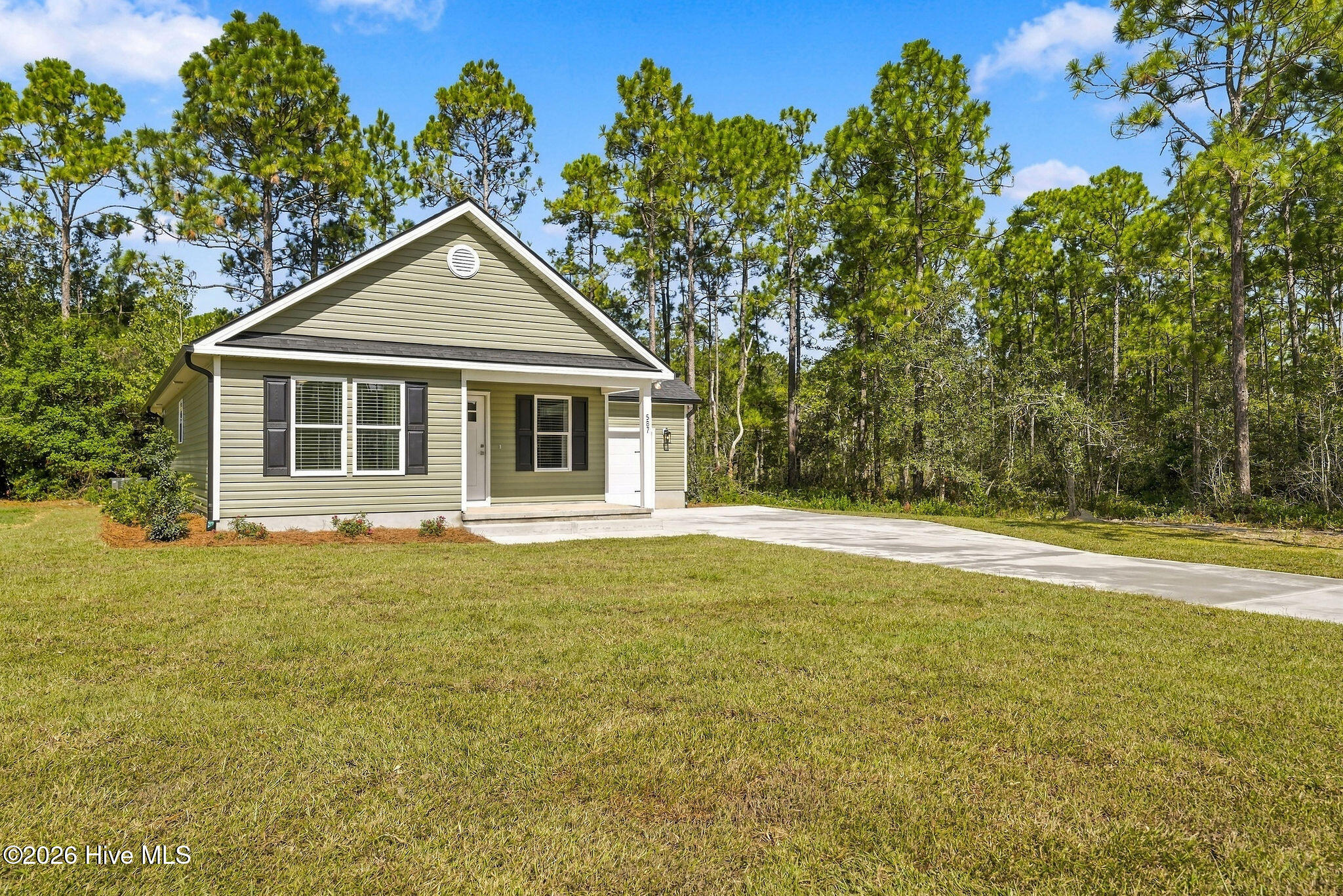 587 Greenmoss Road Property Photo 2