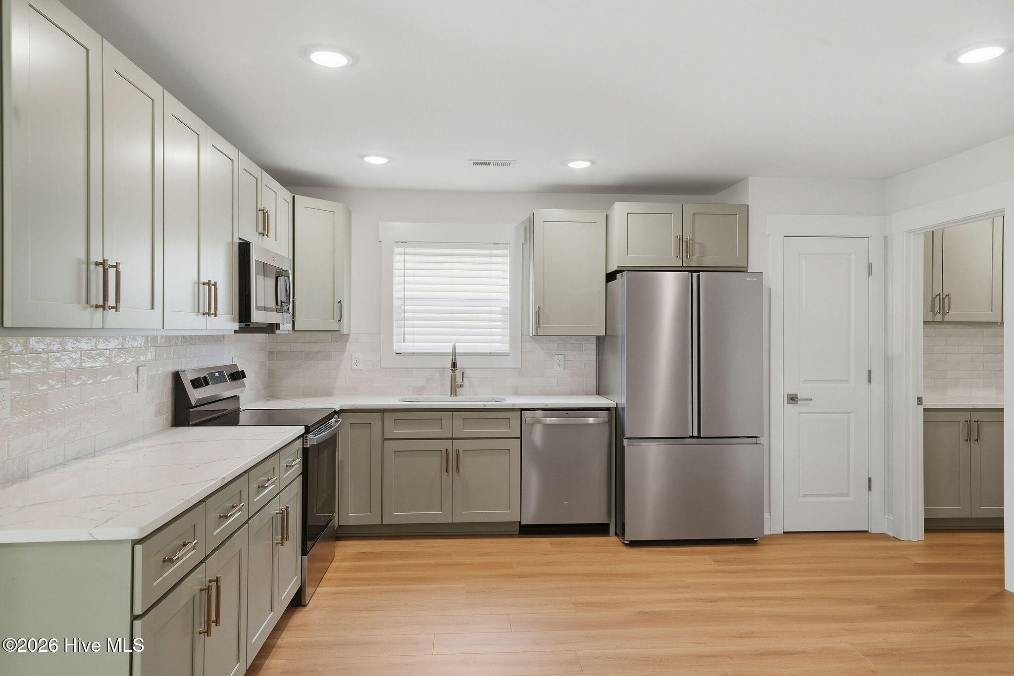 587 Greenmoss Road Property Photo 14