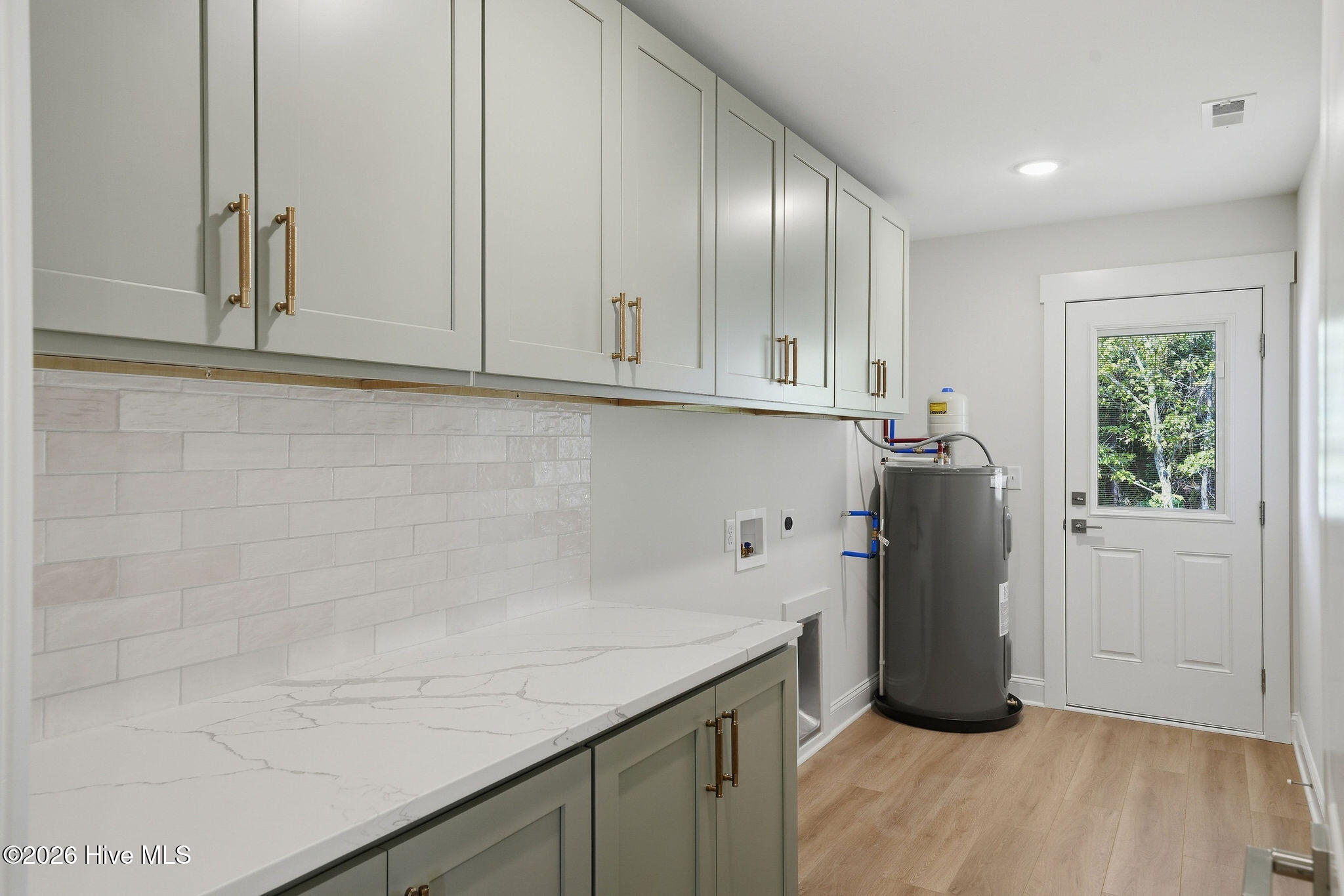 587 Greenmoss Road Property Photo 17