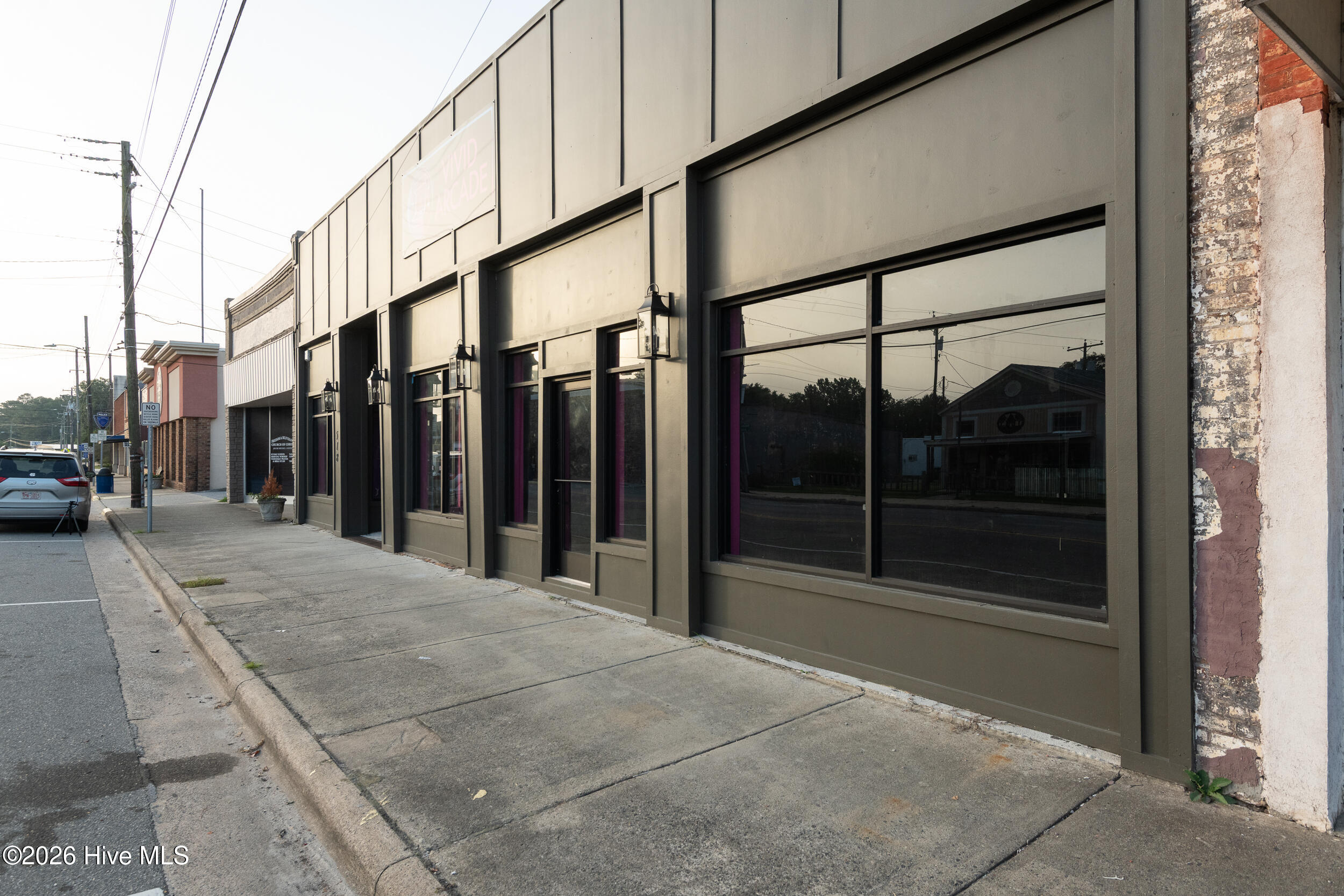 518 Queen Street Property Photo 4