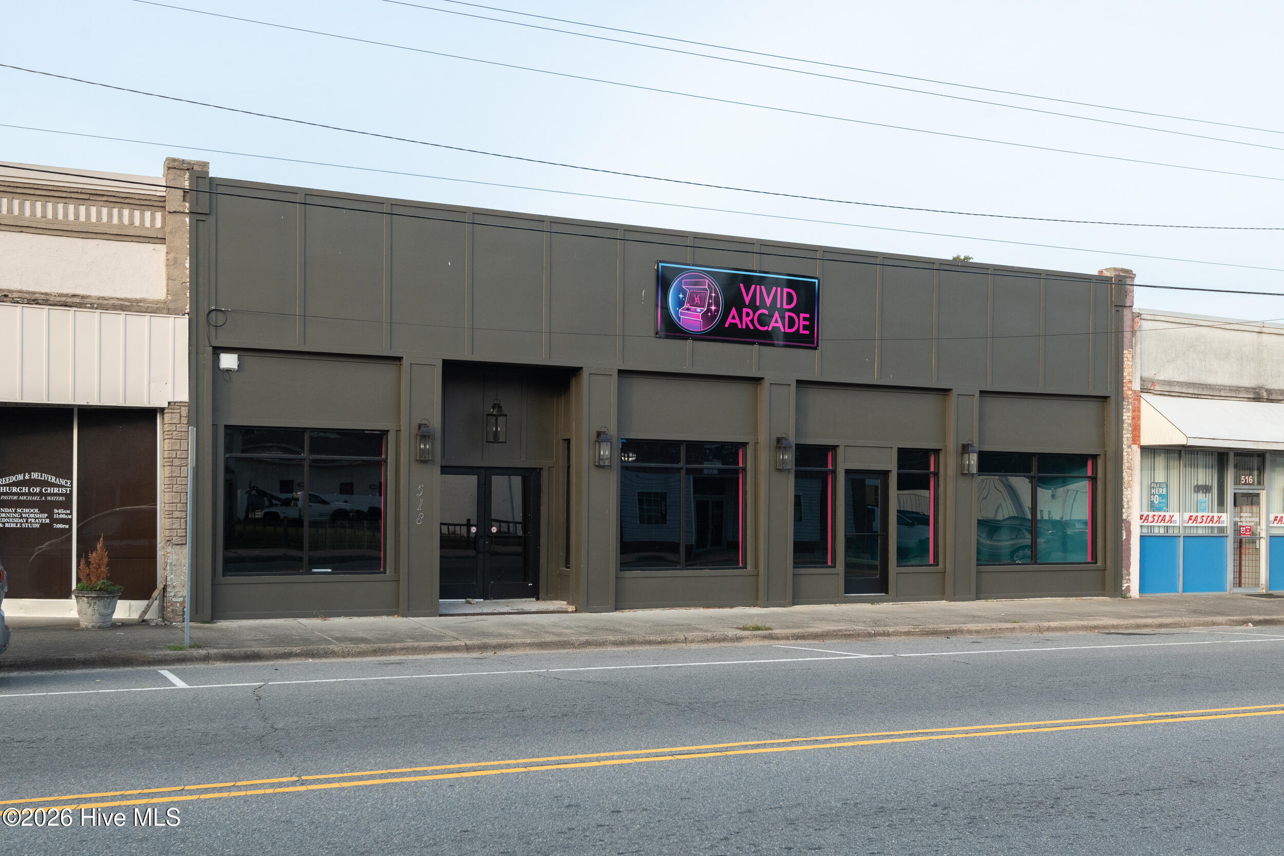 518 Queen Street Property Photo 6
