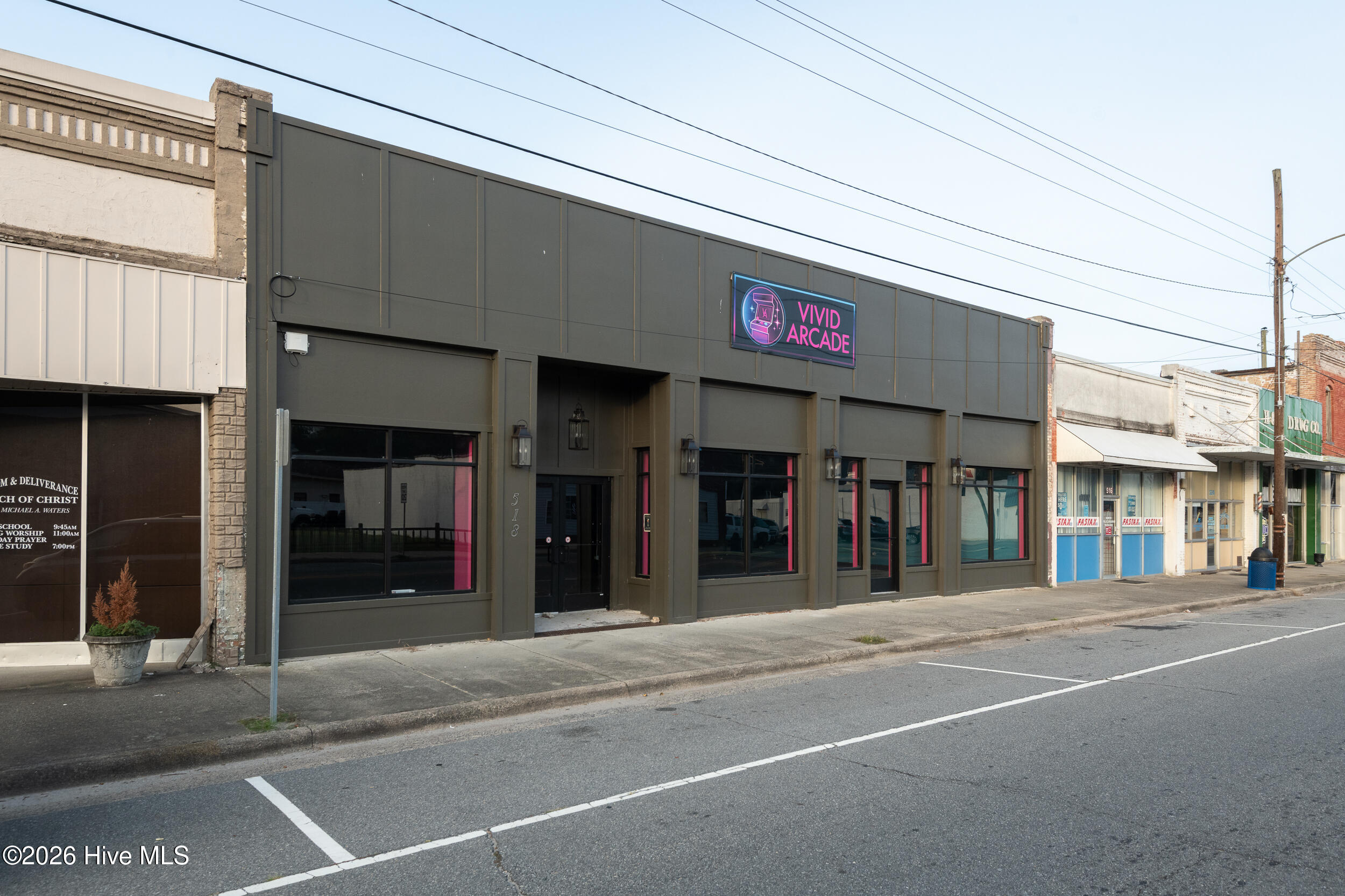 518 Queen Street Property Photo 7