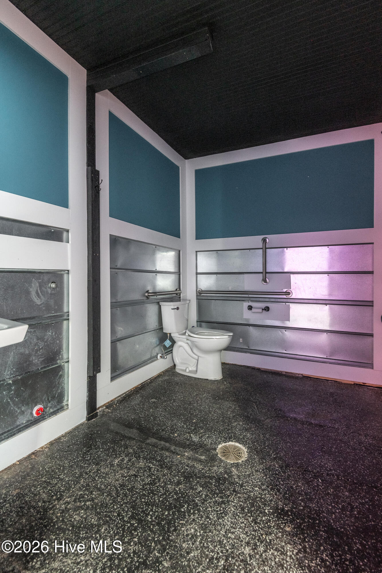 518 Queen Street Property Photo 19