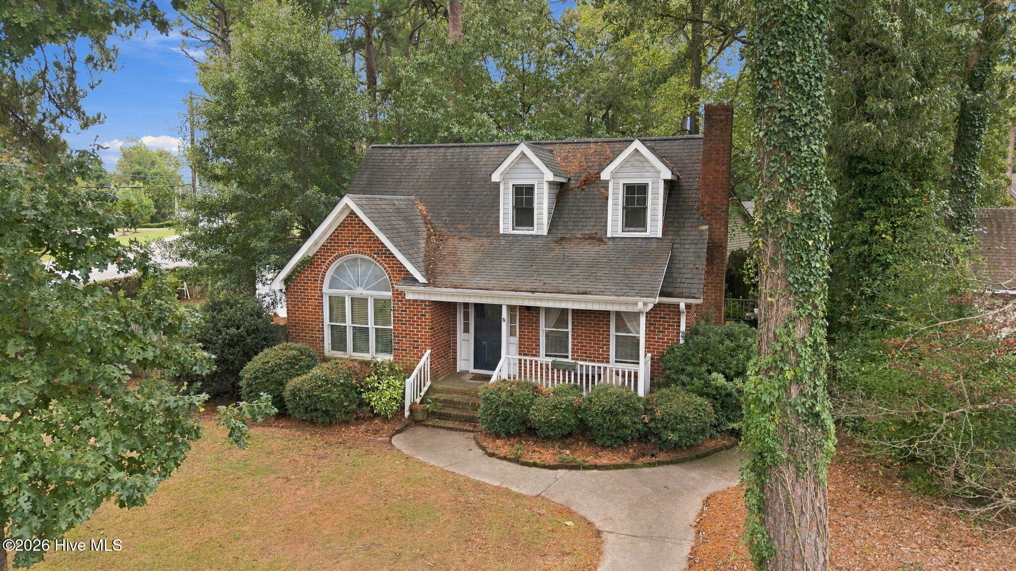 1422 Red Banks Road Property Photo 3