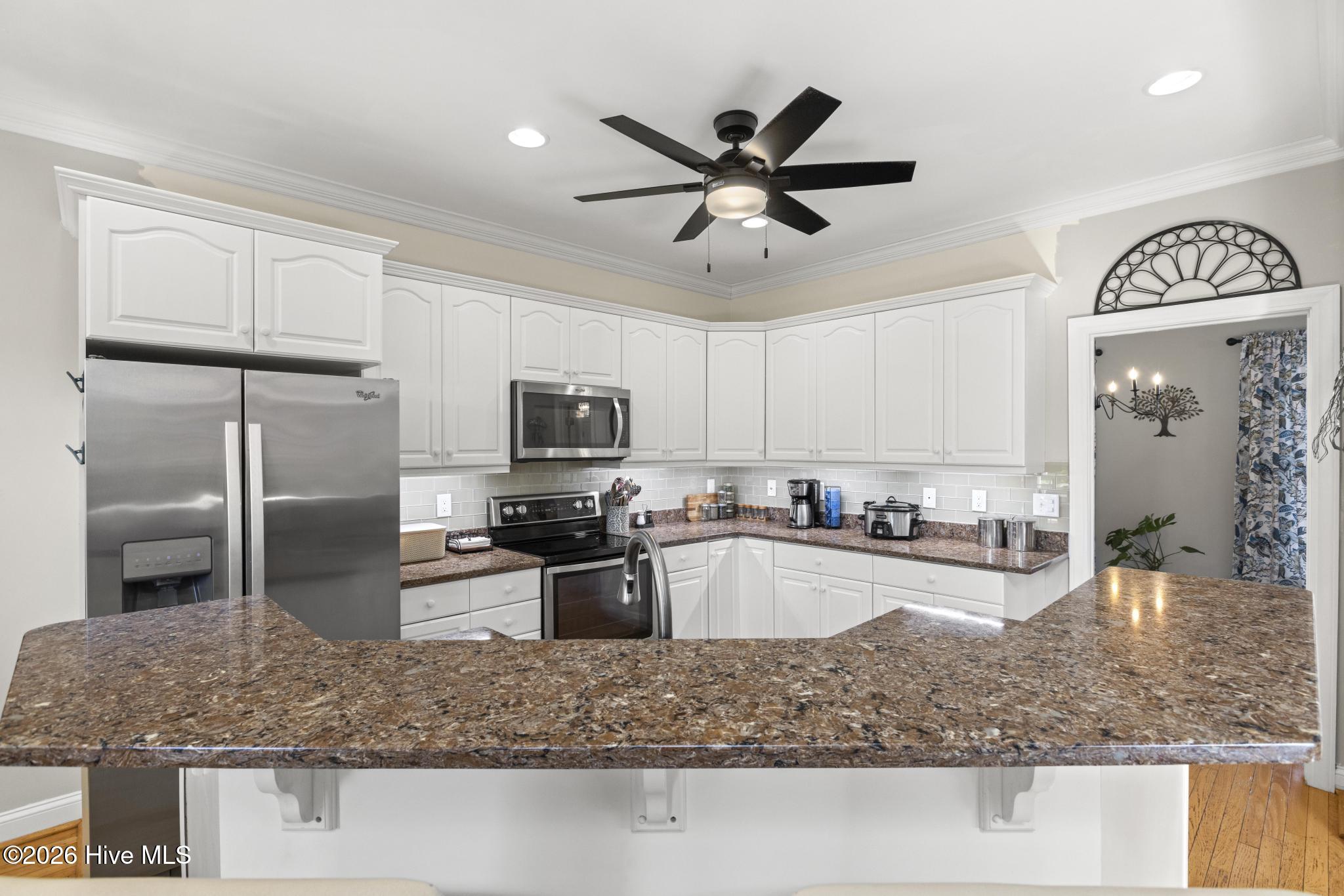 202 Cedar Key Way Property Photo 6